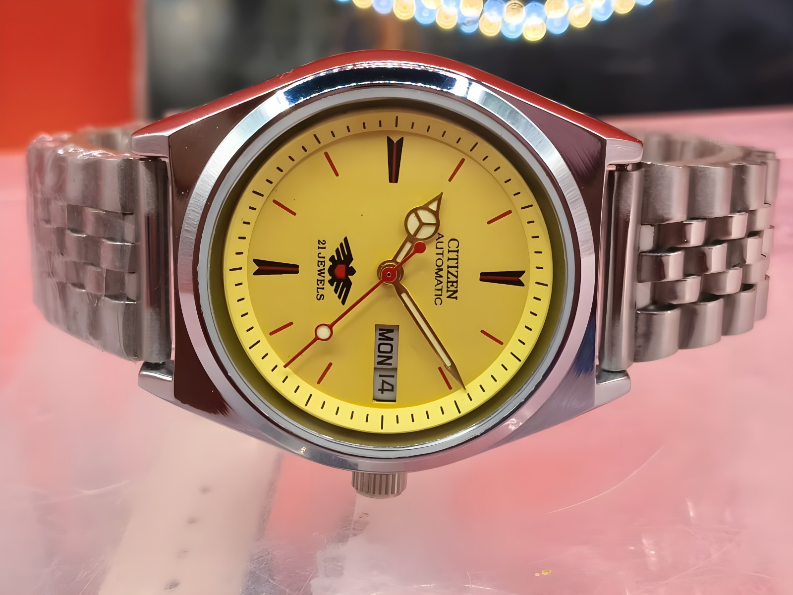 Automatic 8200 21Jewels Restored Dial Yellow DayDate Mens Japan Watch Vintage 42