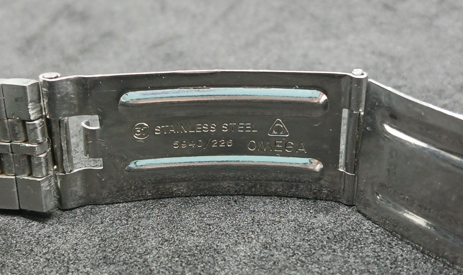 Vintage Omega Constellation Automatic Ref. 168.0062 Diameter 33×37 mm, Working.
