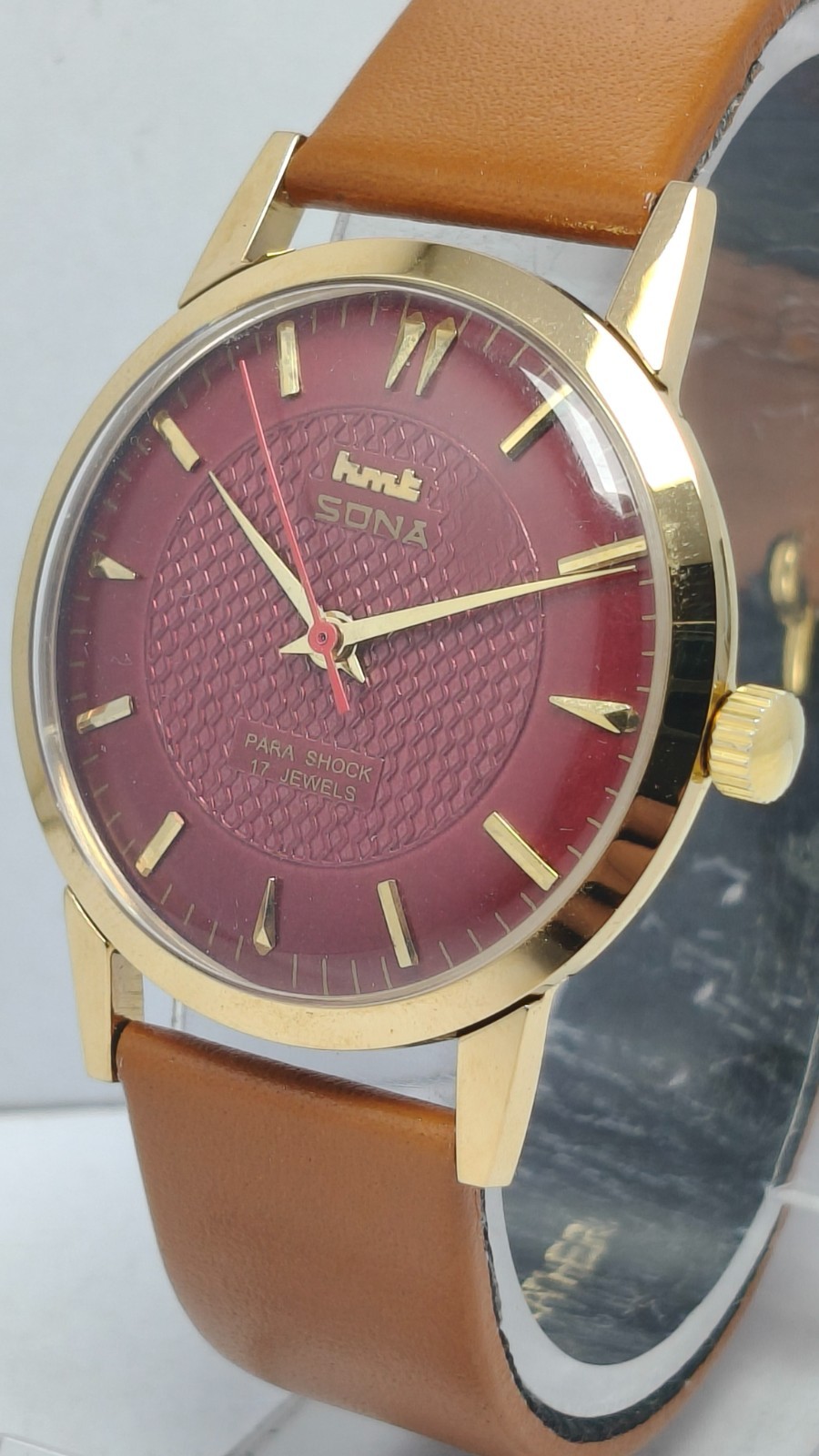 HMT Sona 17 Jewels Hand-Winding Wrist Watch For Men’s In Working Condition
