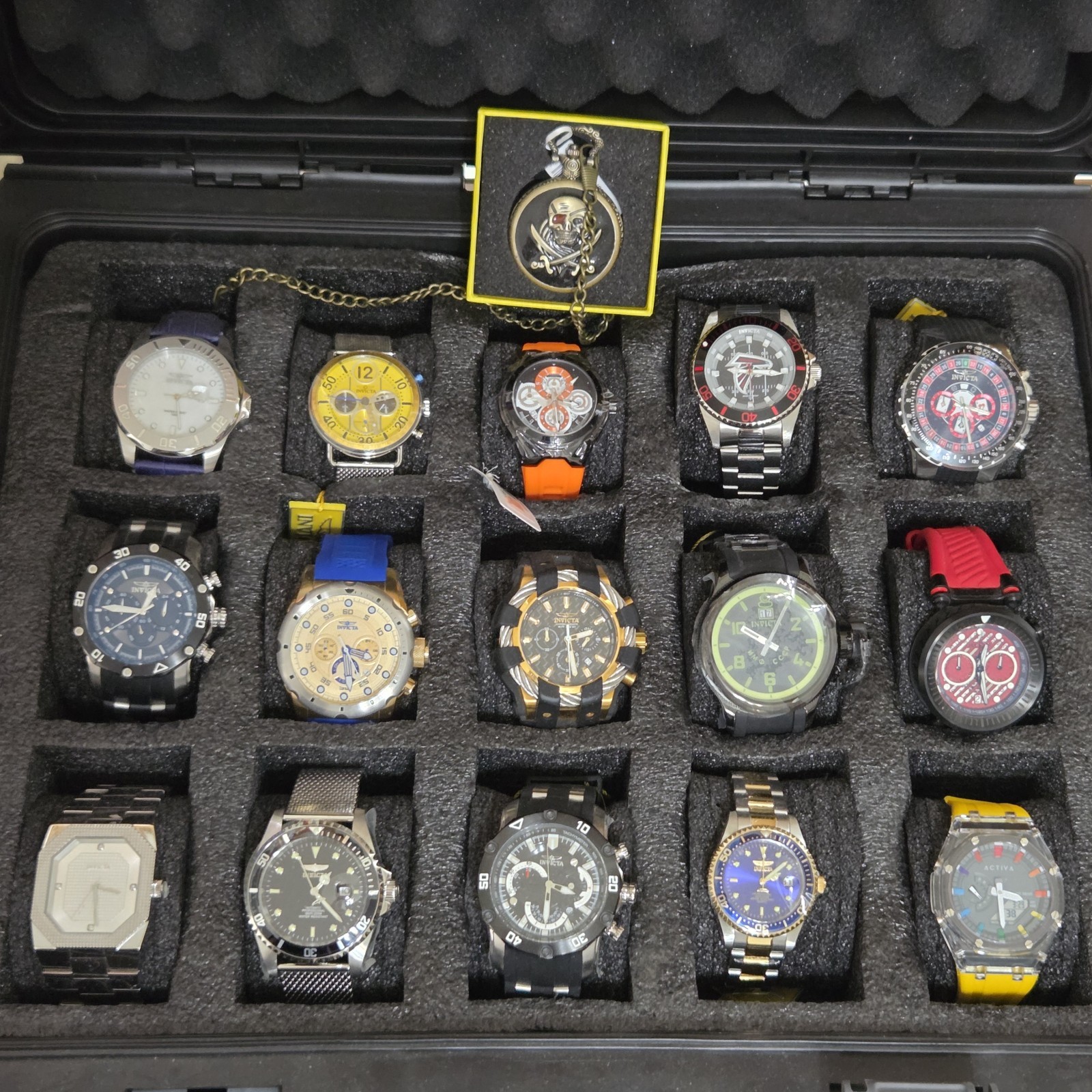 Invicta 16 watches Mega lot 13 Brand New 3 Pre-owned & New Case See Description