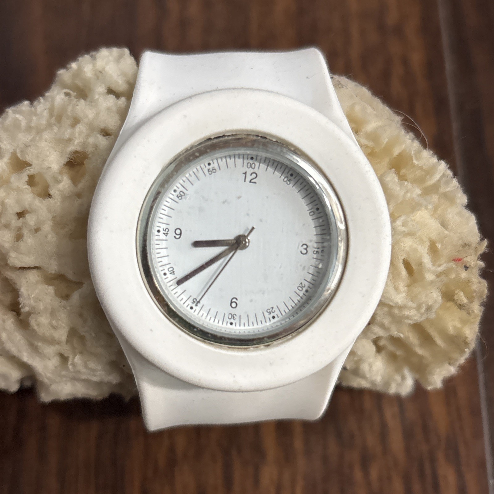 White Silicone Slap-On Snap Watch Worldwide Registered Design Need Battery
