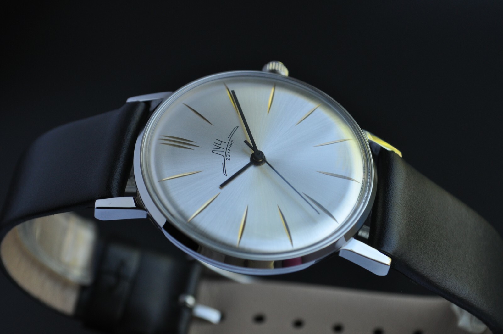 NOS Poljot De LUXE LUCH Extra SLIM Watch Men’s Vintage USSR Case St.Steel R.