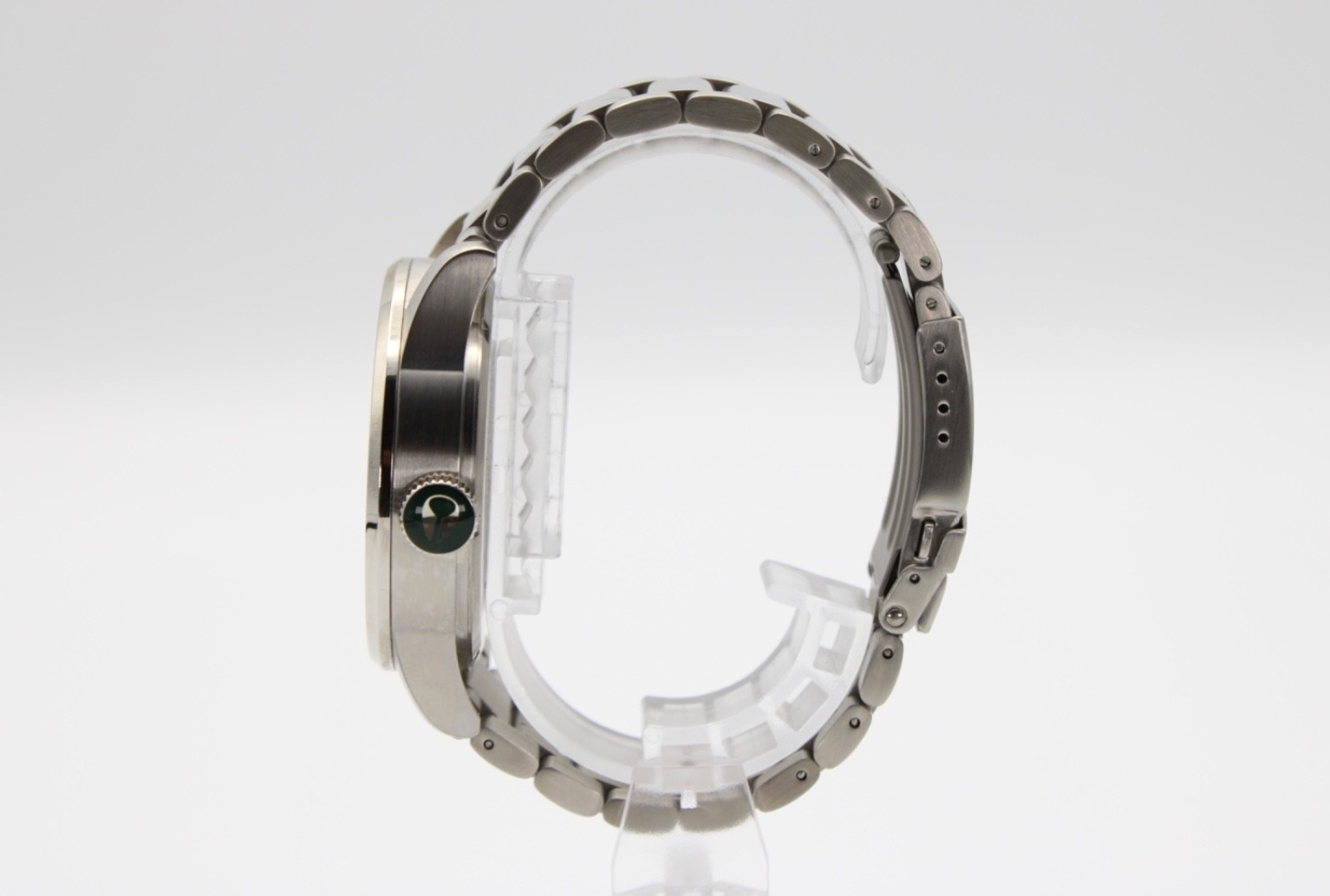 Nixon Sentry 42mm A356-1696 Stainless Steel Green Sunray Quartz
