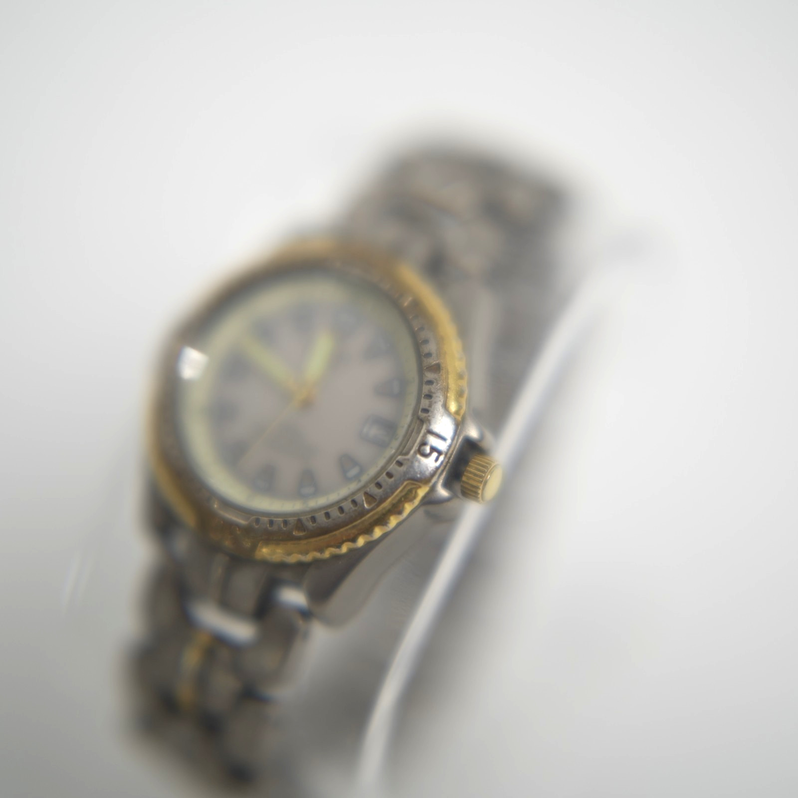 Pulsar Solar Titanium Men’s Watch V182-0A10 Cream Dial Two Tone Date – As-Is