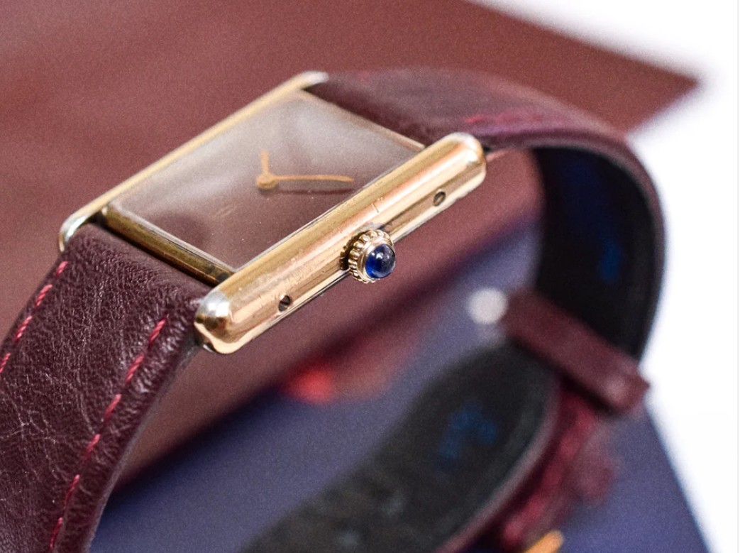 Cartier Tank Burgundy Dial – Must De Cartier – Excellent Condition