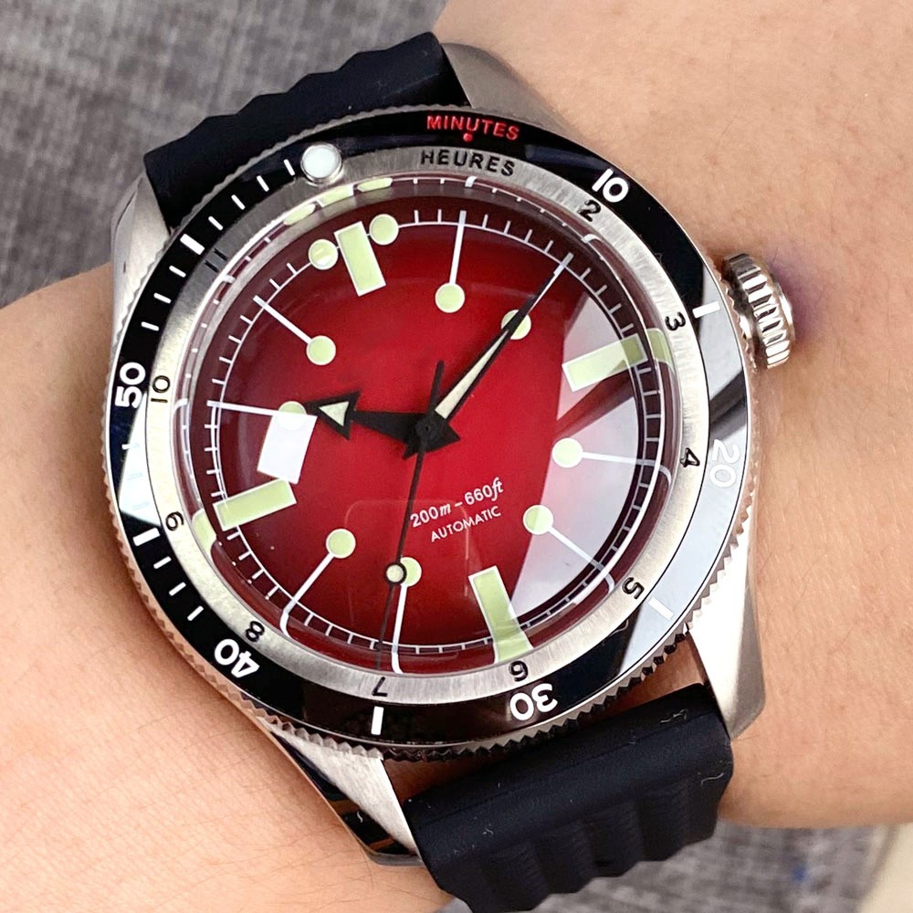 Red 40mm Miyota 8215 Automatic Diver Men Watch 20ATM Waterproof Domed Sapphire
