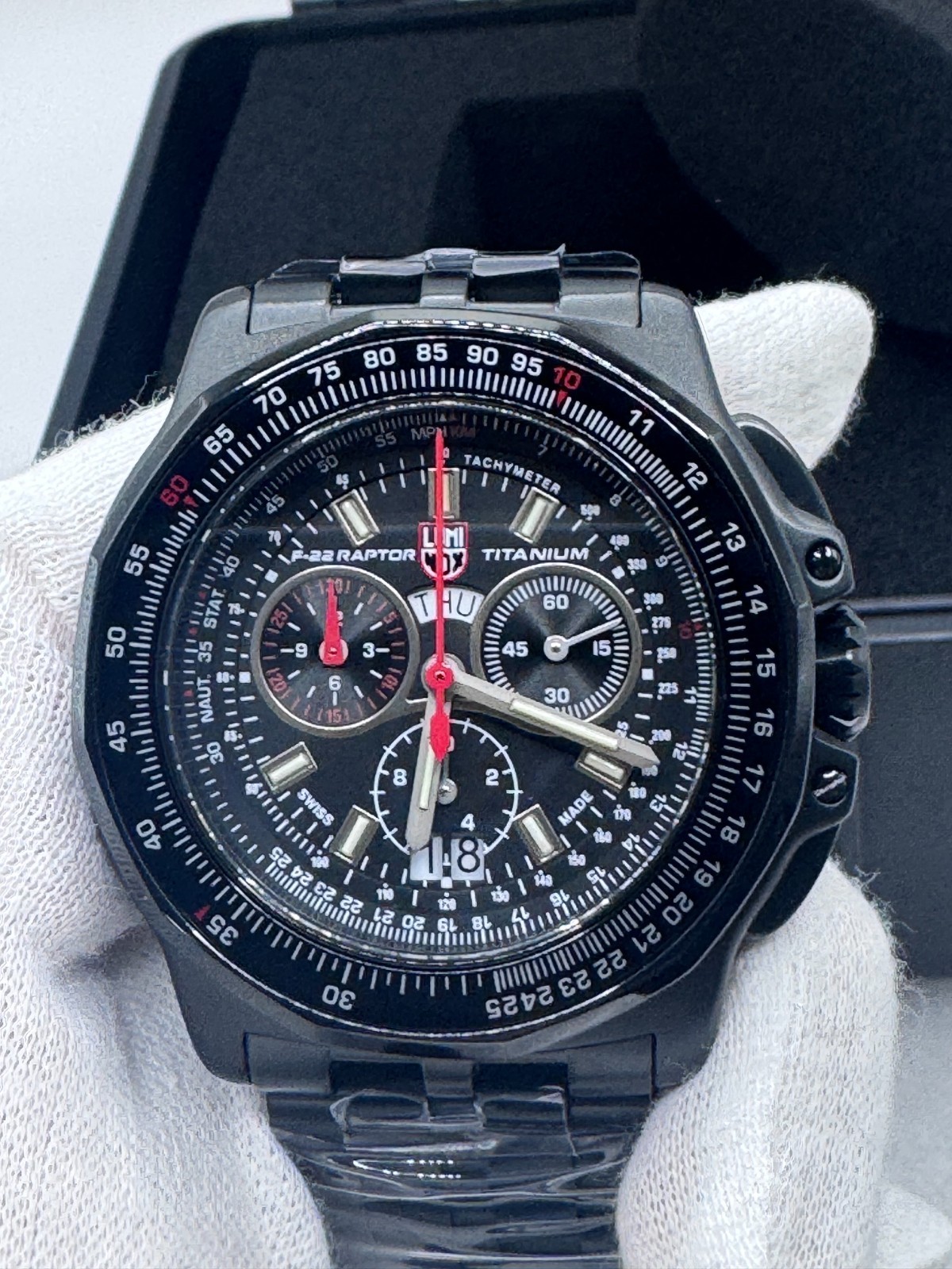 NEW Luminox F-22 Raptor Black Titanium Men’s Quartz Watch XA.9272