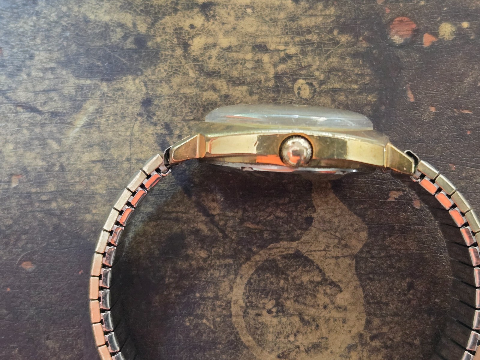 Vintage Gruen Precision Day-Date Automatic Watch – 17 Jewels – Runs