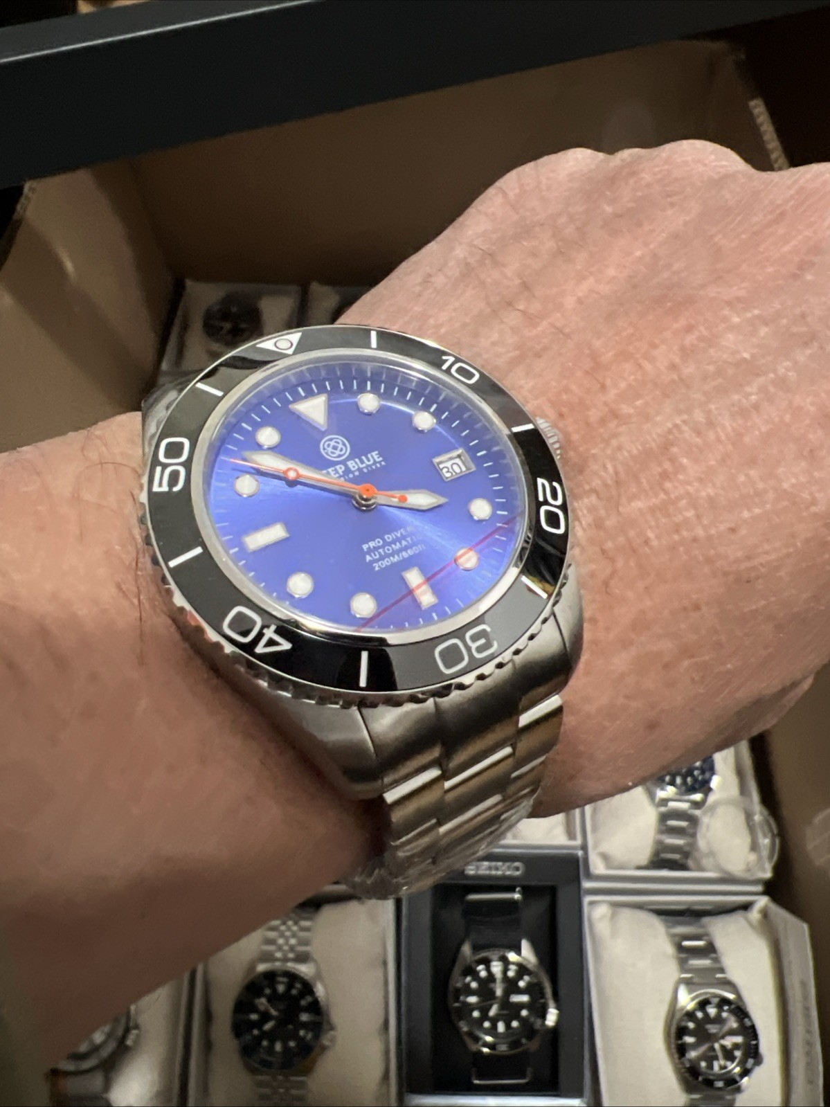 Authentic🔥PRO DIVER 200 LAVENDER DIAL🔥42.5MM AUTOMATIC❤️DIVE WATCH🎁BNS🙏