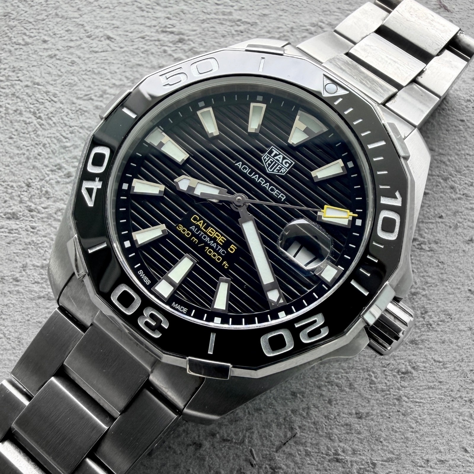 Tag Heuer Aqua Racer 300M WAY201A Calibre 5 Movement