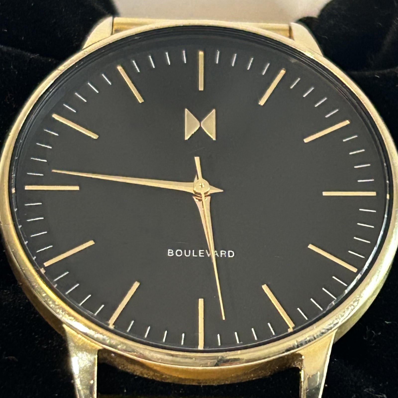 MVMT Boulevard Magnolia Women’s Watch Rose Gold Mesh Black Dial 38mm Qtz working