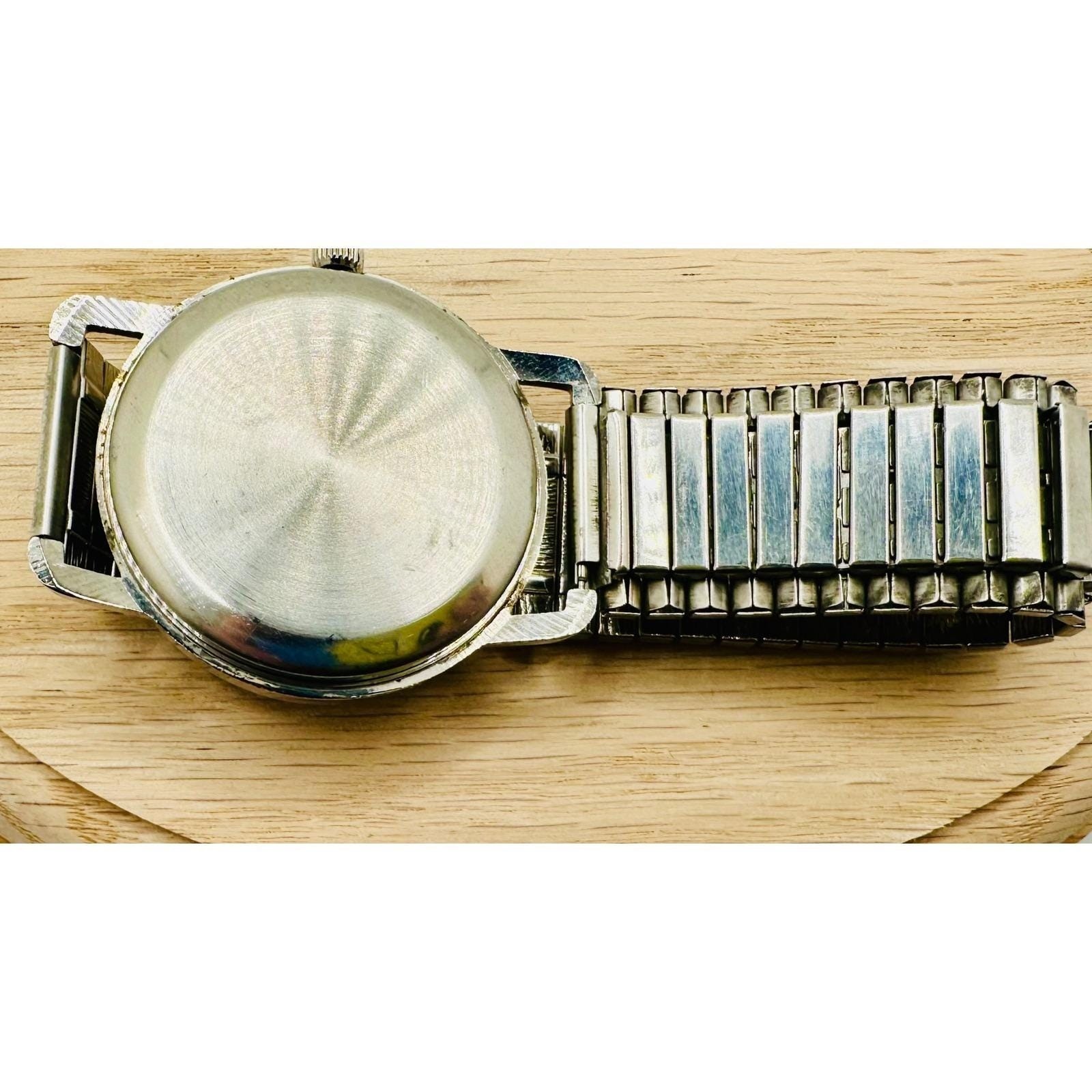 Vintage Movers 21 Antimagnetic Watch Mother of Pearl Dial Chinese Characters