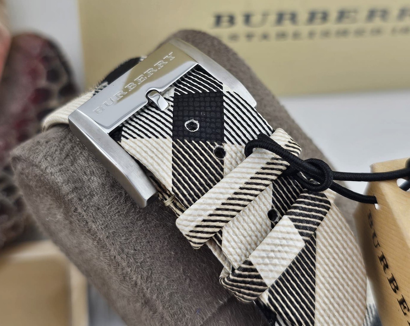 BURBERRY MENS WATCH NOVA CHECK FABRIC STRAP AND SILVER DIAL BU9357 GENUINE