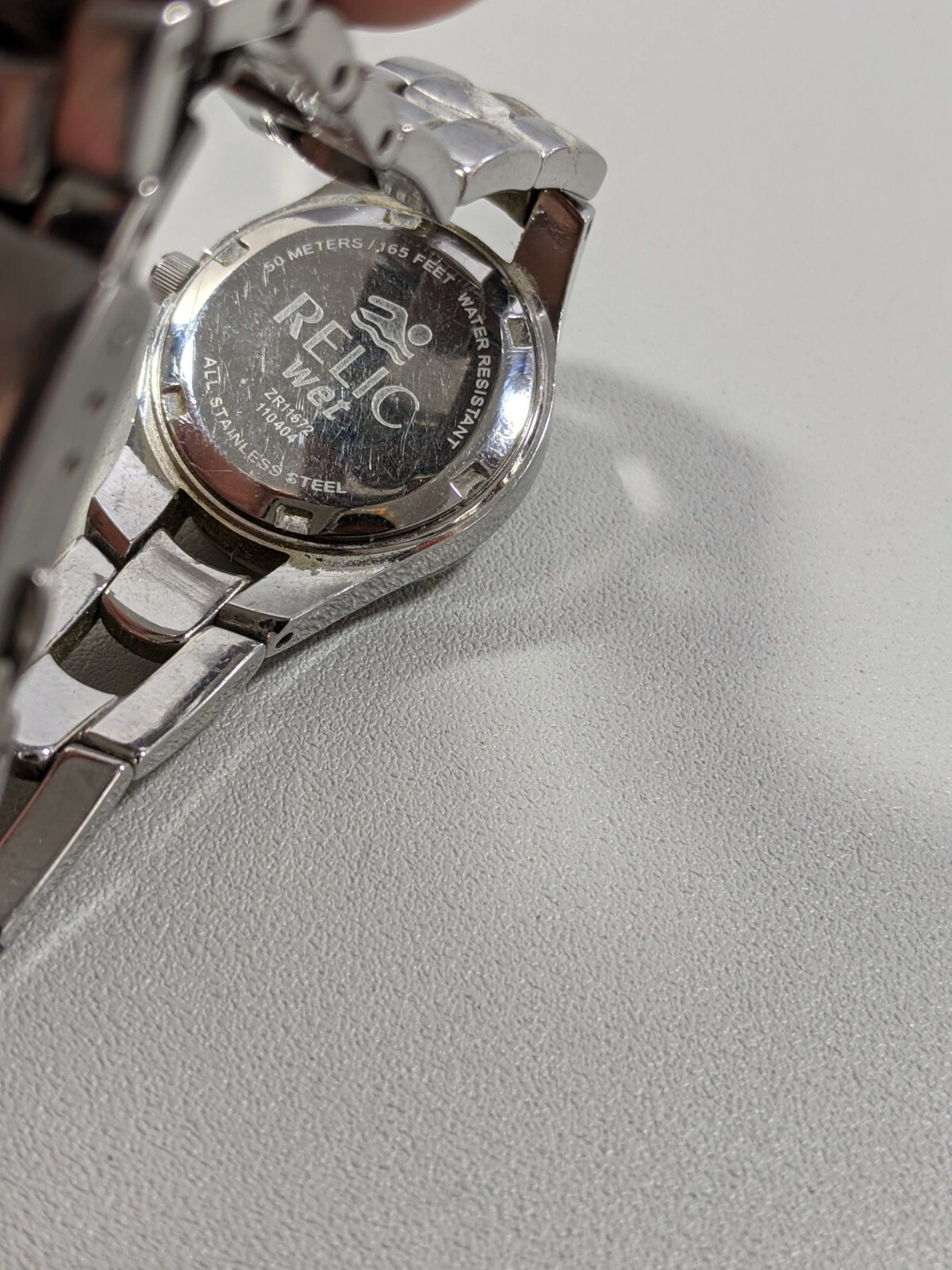 Relic Wet Gray Dial Silver Tone Date Indicator Stainless Steel Band Watch 6.5 In