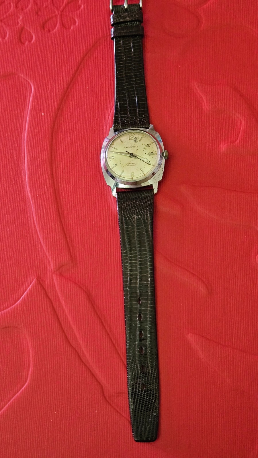 vintage 60s silver color CARAVELLE 11 D P man hand-wind watch