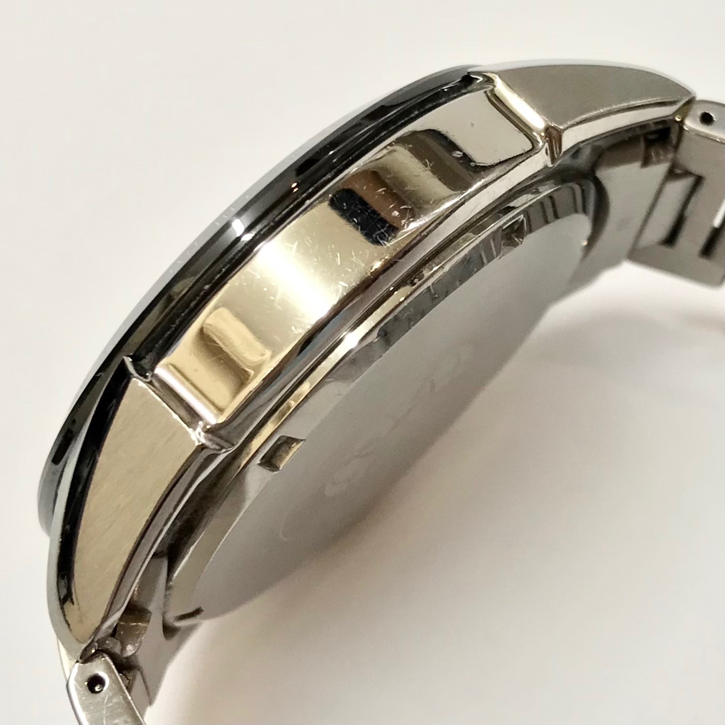 Seiko Astron 8X42 GPS Solar Big-Date Mens Sapphire Set 10 BAR Watch