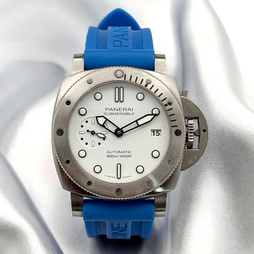 Panerai Luminor Submersible 1950 Bianco PAM02223 42mm 3 Days Steel Box & Papers