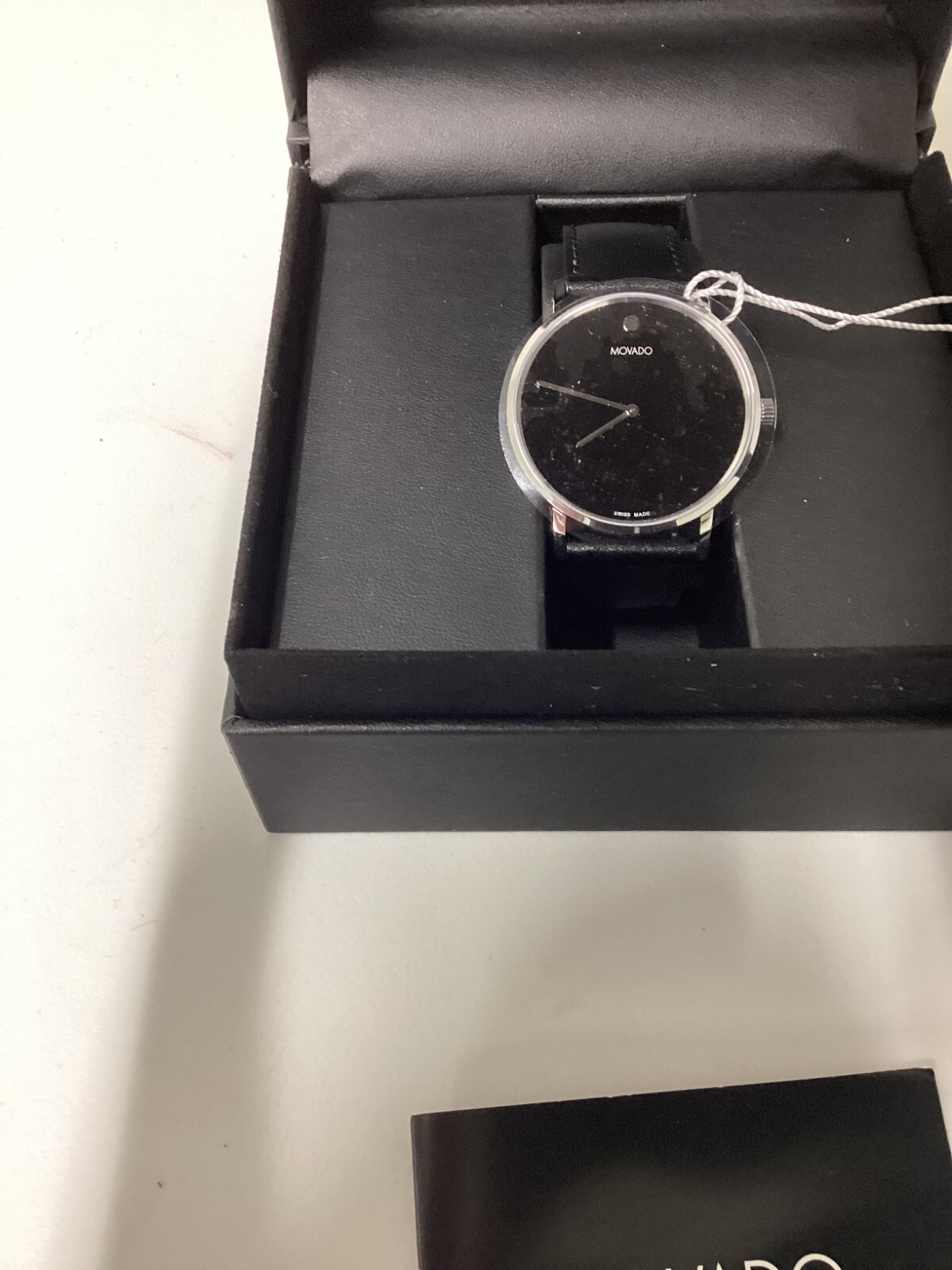 Movado Museum Signature Watch Men Size 40mm New Model 0607589