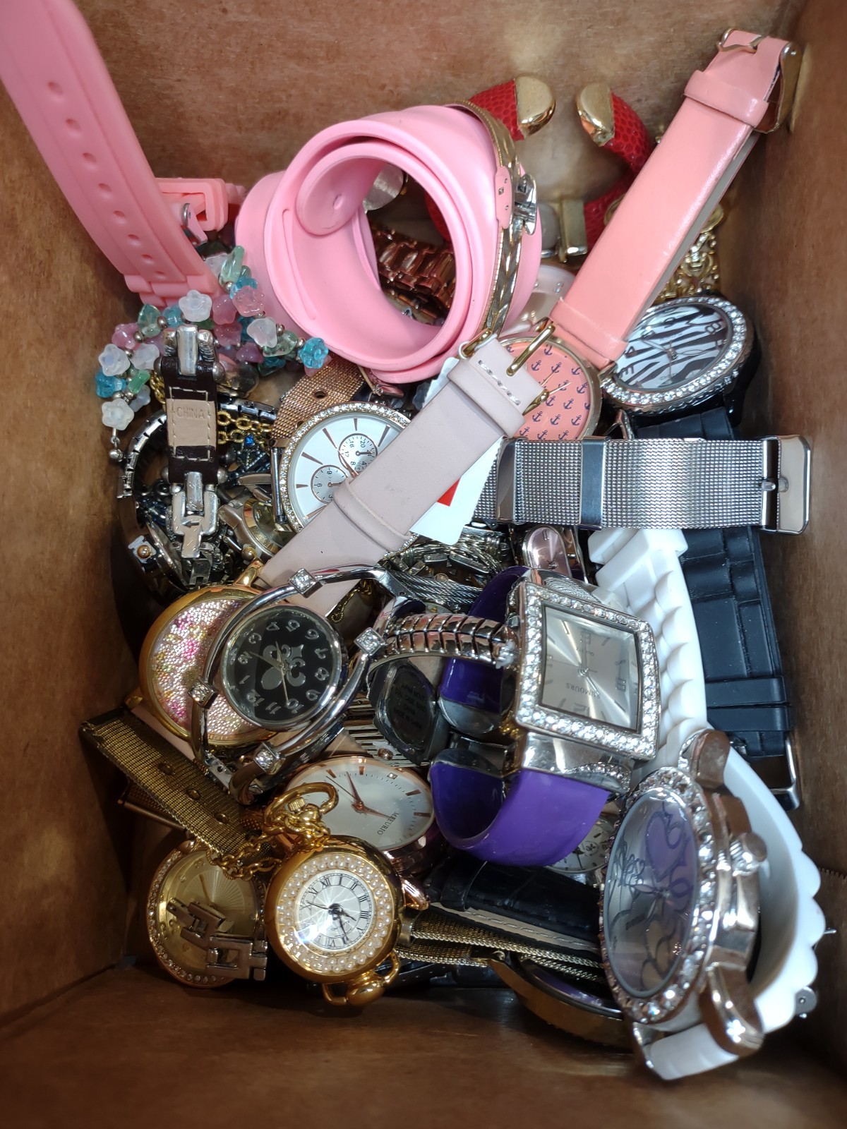 3Lb Watch Lot Assorted Variety Lot Many Are Currently Working DWL1