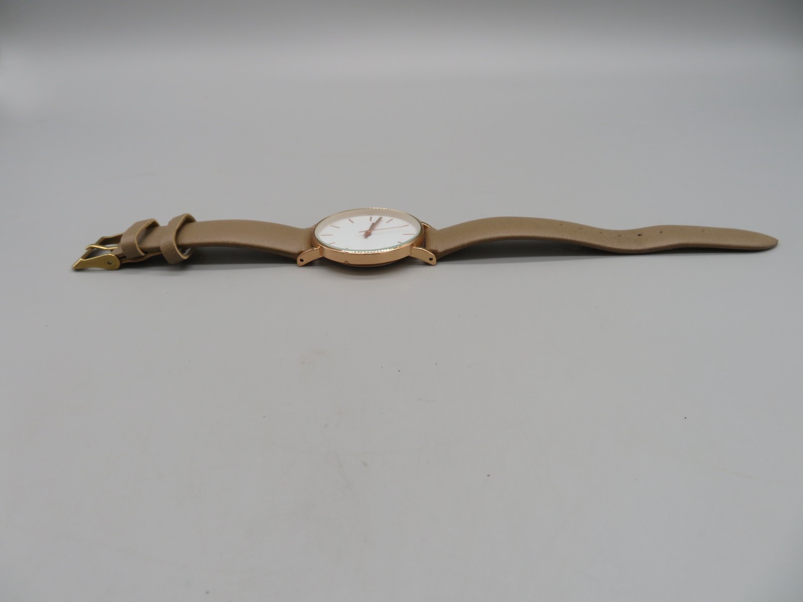 Rose Gold Toned Bezel & Hour Marks Round White Face Watch MR/5005RG New Battery