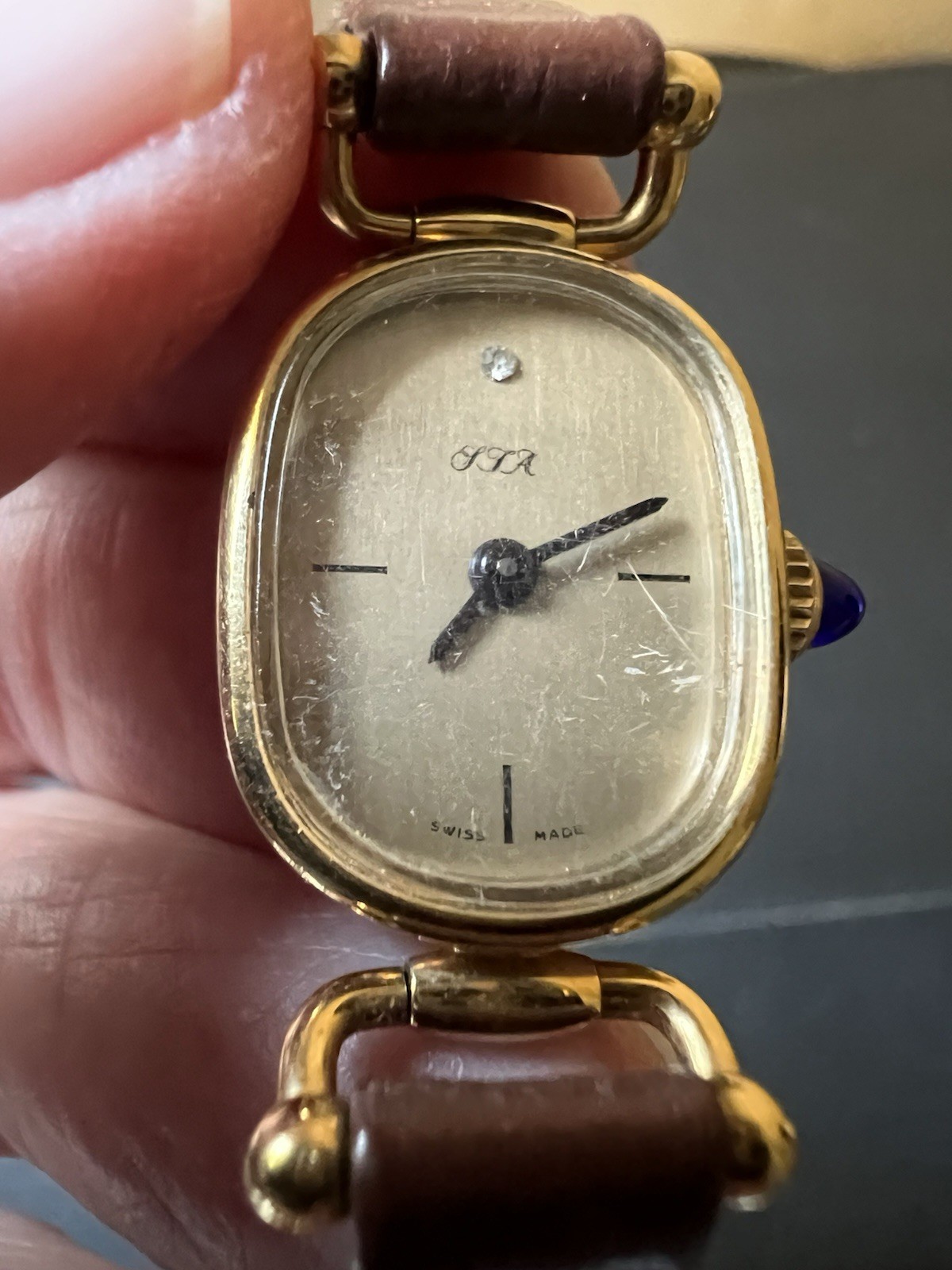 Unknown Designer Ladies Vintage Watch For Repair