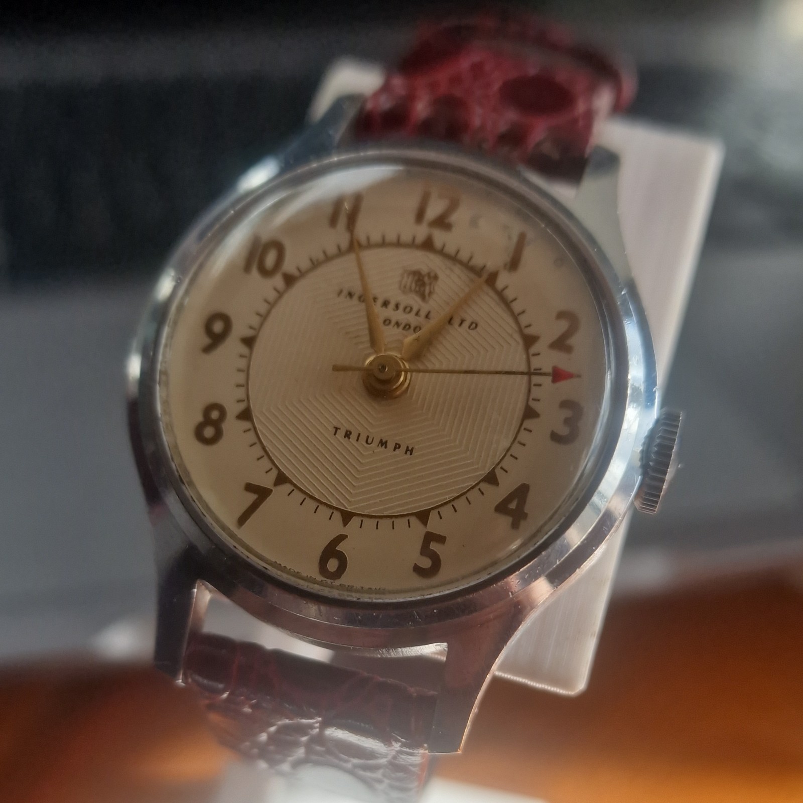 1959@ Ingersoll English Watch  (8/10) – boxed , 16mm leather strap. Very good.