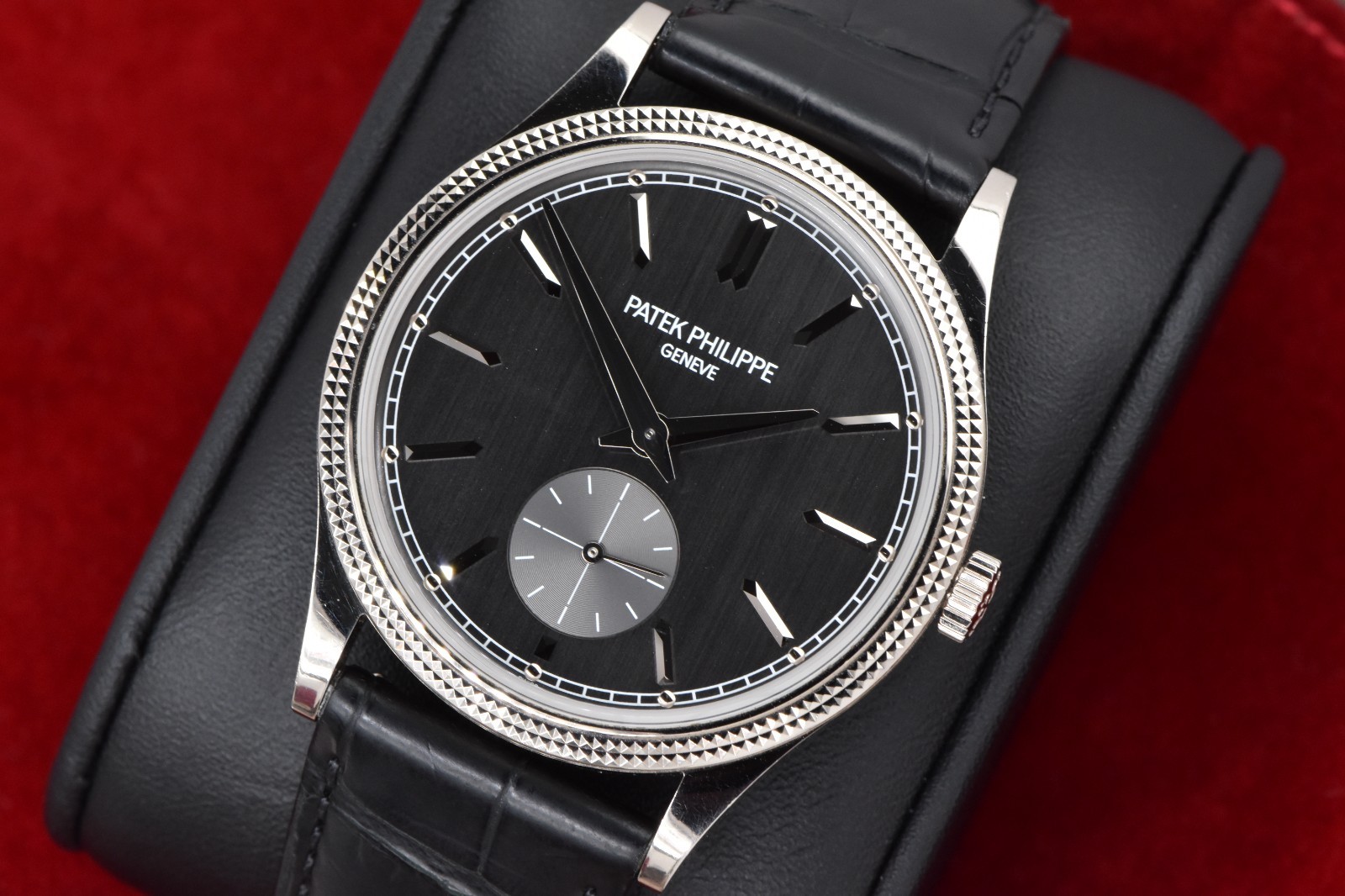 2022 Patek Philippe Calatrava 18K White Gold 39mm Grey Anthracite Dial 6119G B&P