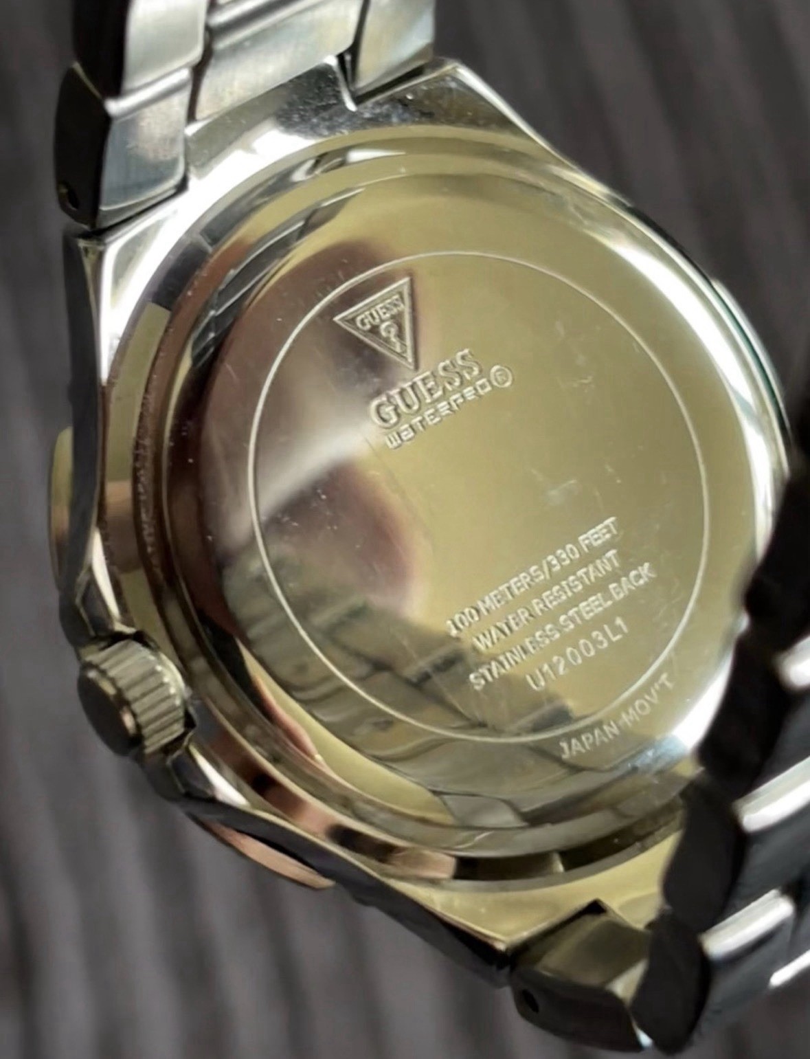 GUESS Women’s Waterpro Analog Quartz Watch Stainless Bracelet Silver Dial 100m