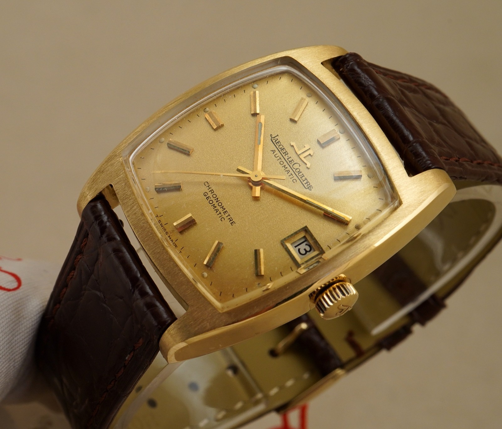 VINTAGE JAEGER-LECOULTRE GEOMATIC TONNEAU E560 18K GOLD ORIGINAL FULL SET 1970’S