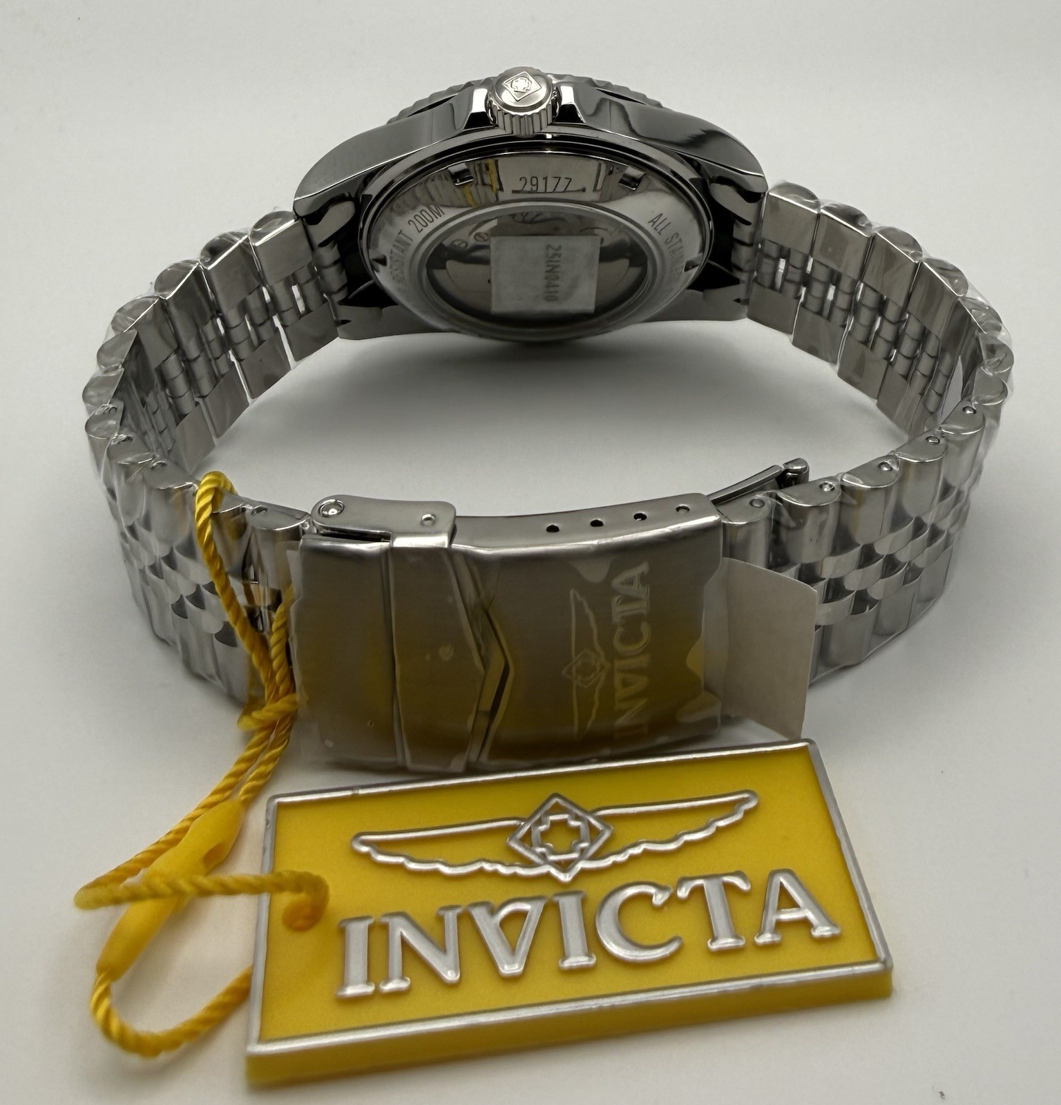 Invicta Pro Diver Automatic Diver 200m Black Dial Green/Black Bezel Box