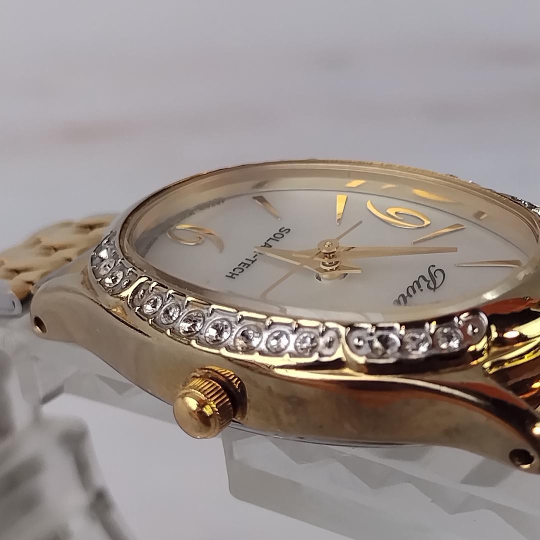 [Working Condition] Citizen Rivière Women’s Solar Quartz Watch with Shell F