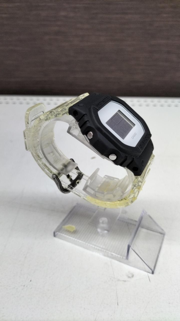 G SHOCK Quartz Model DW 5600SG CASIO