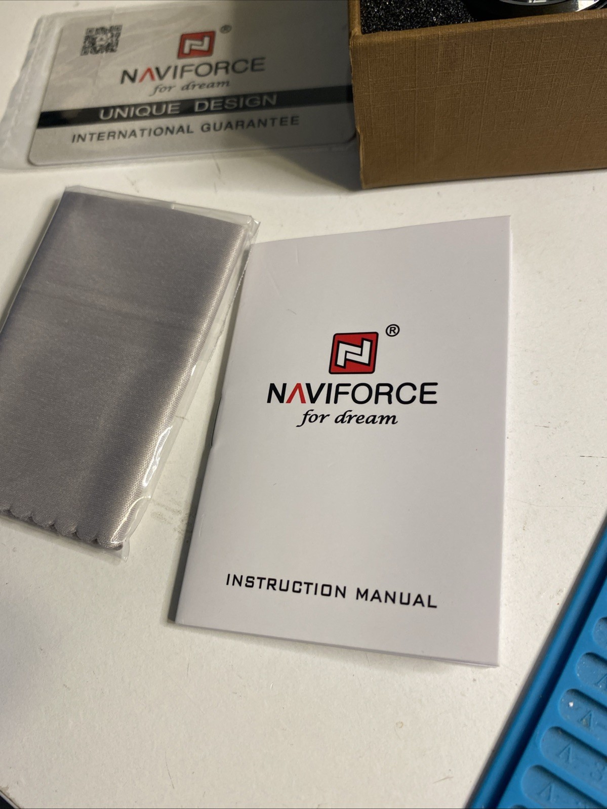 Naviforce NF9215 For Dream black/white Wristwatch Black Band New Battery