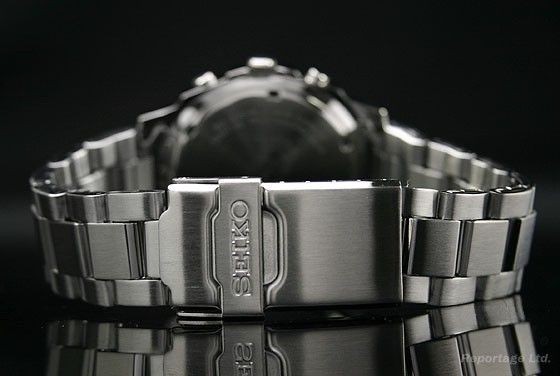 SEIKO SND495 1/20 Sec Chronograph Red Dial Watch