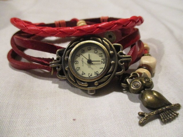 UNBRANDED Vintage Bracelet Watch w/Faux Red Leather Snap Closure Brass Owl 8.5″L