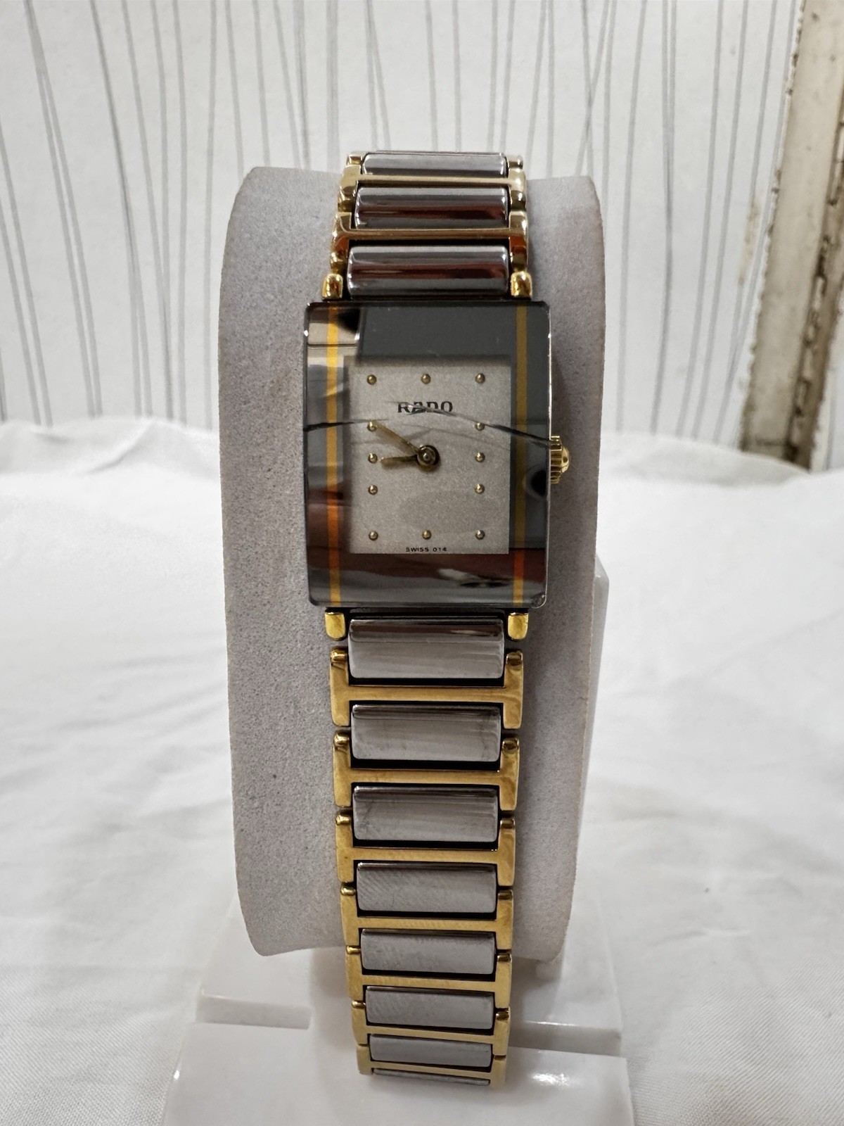 RADO DiaStar Jubilé 153.0383.3 Ladies Quartz Watch Working Cracked Crystal