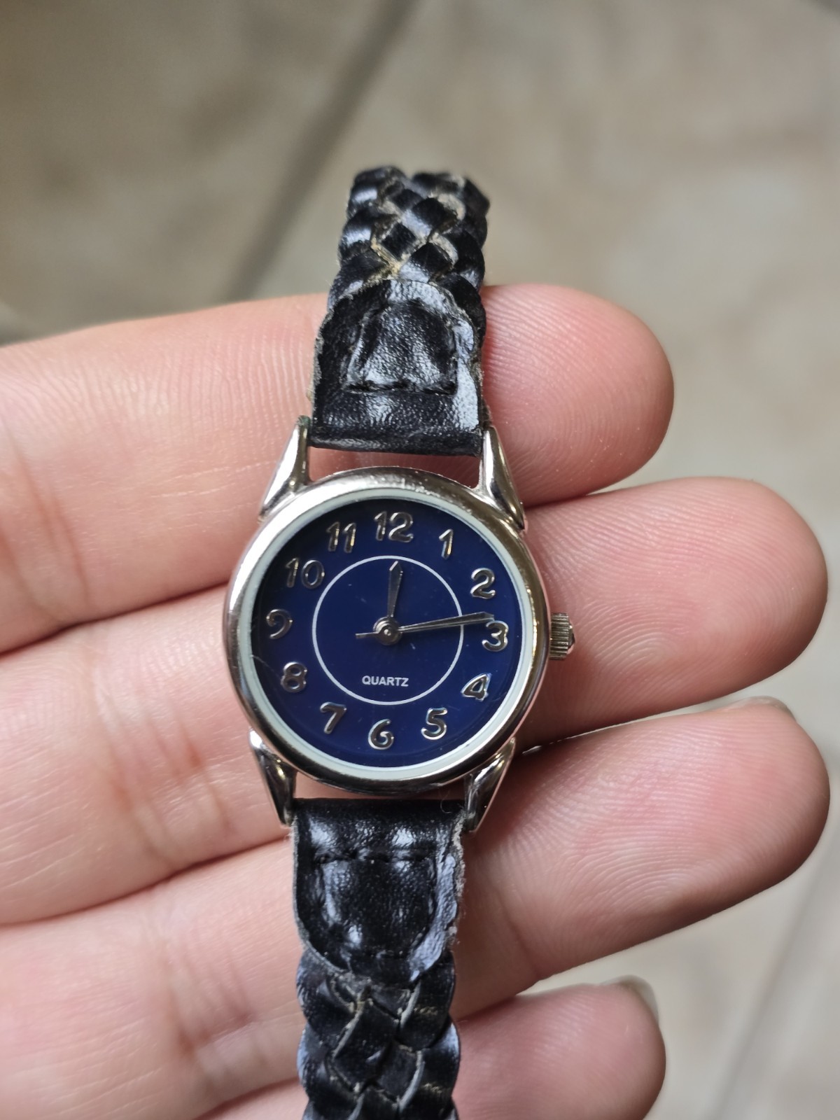 Women’s Quartz Classic WS50867W Watch Classic Vintage Stylish watch Antique
