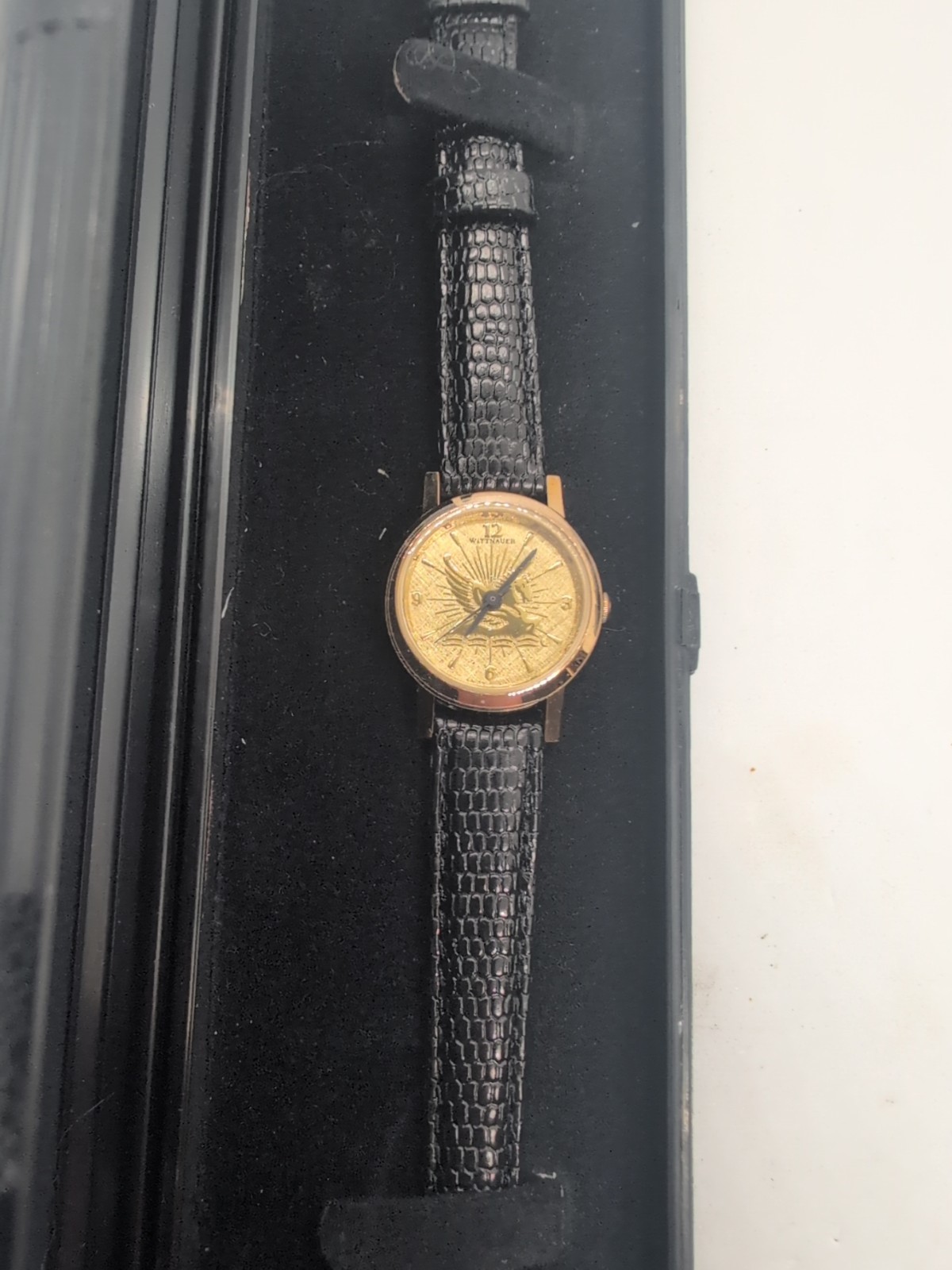 Vintage Watch Lot Untested, Various Brands