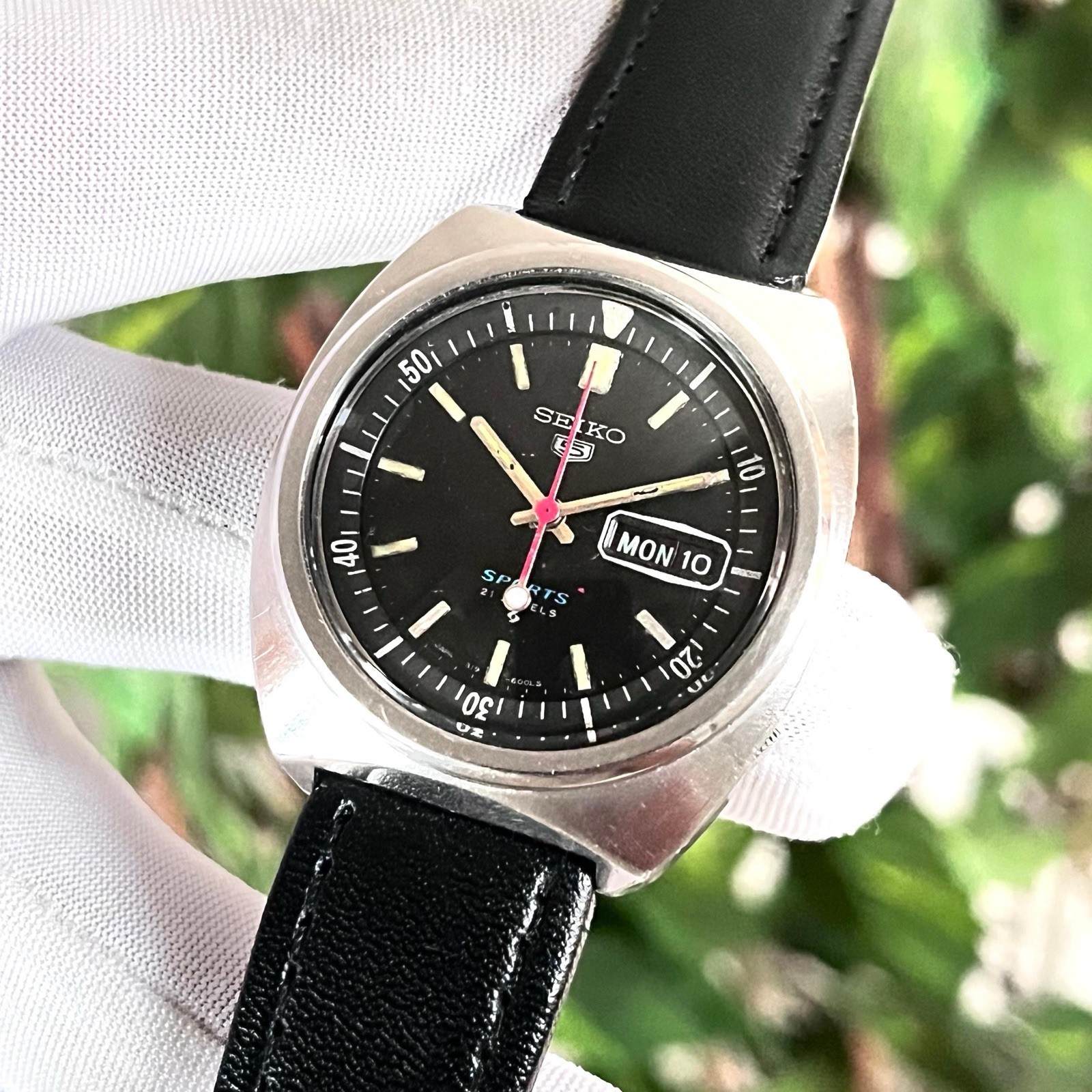 Vintage Seiko 5 Sports Diver Rotating Inner Ring Automatic Japan Watch 6319-6000