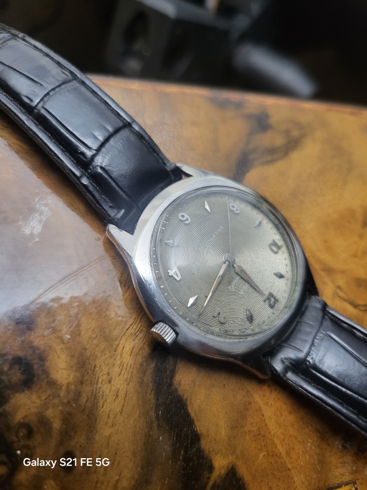 Bulova 23 Jewel Self Winding Vintage Men’s Watch Silver Dial Black Leather