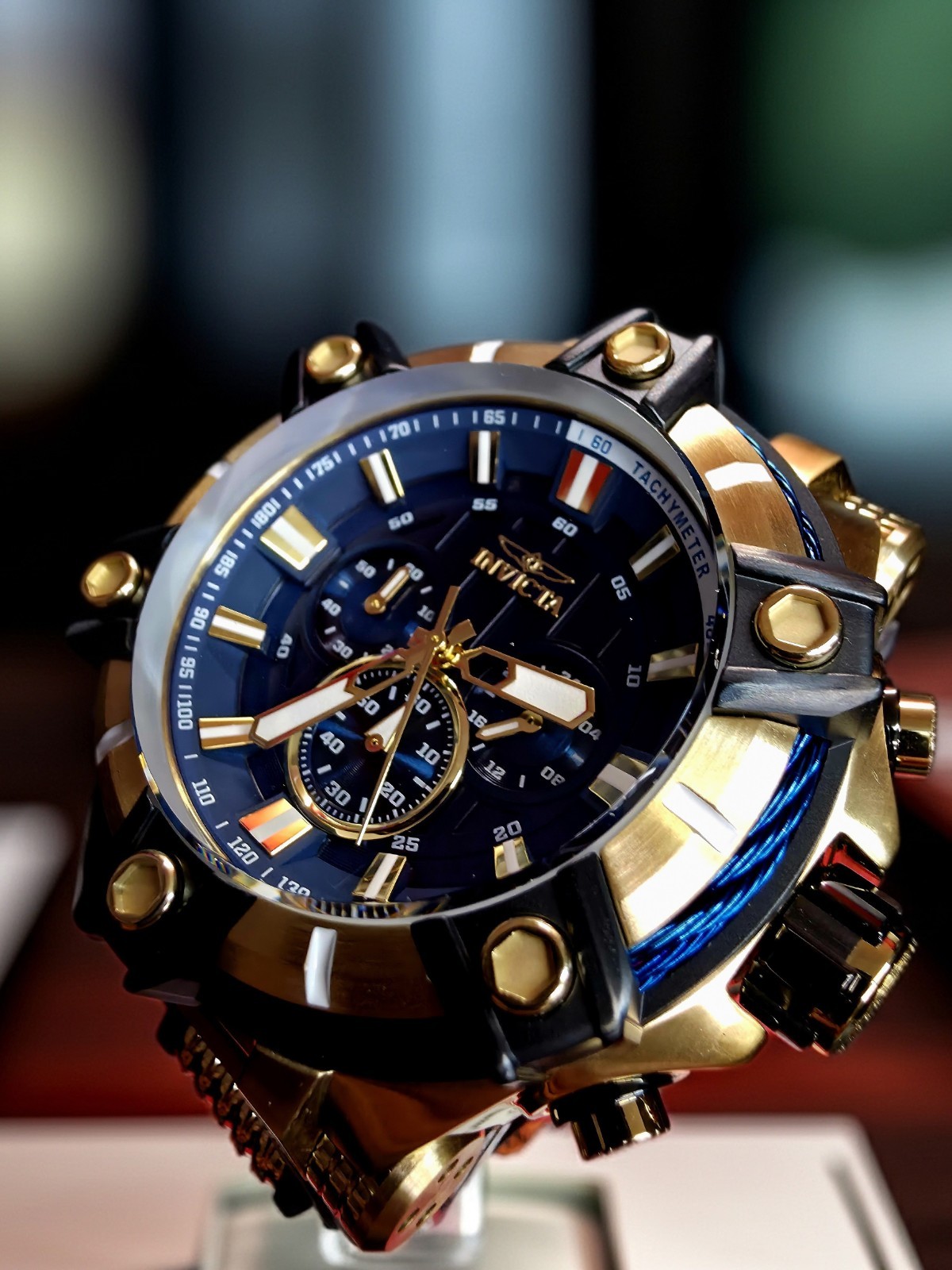 🔥🔥 NEW!! Invicta Bolt Surge Men’s Watch – 52mm Gold / Black / Blue 39187