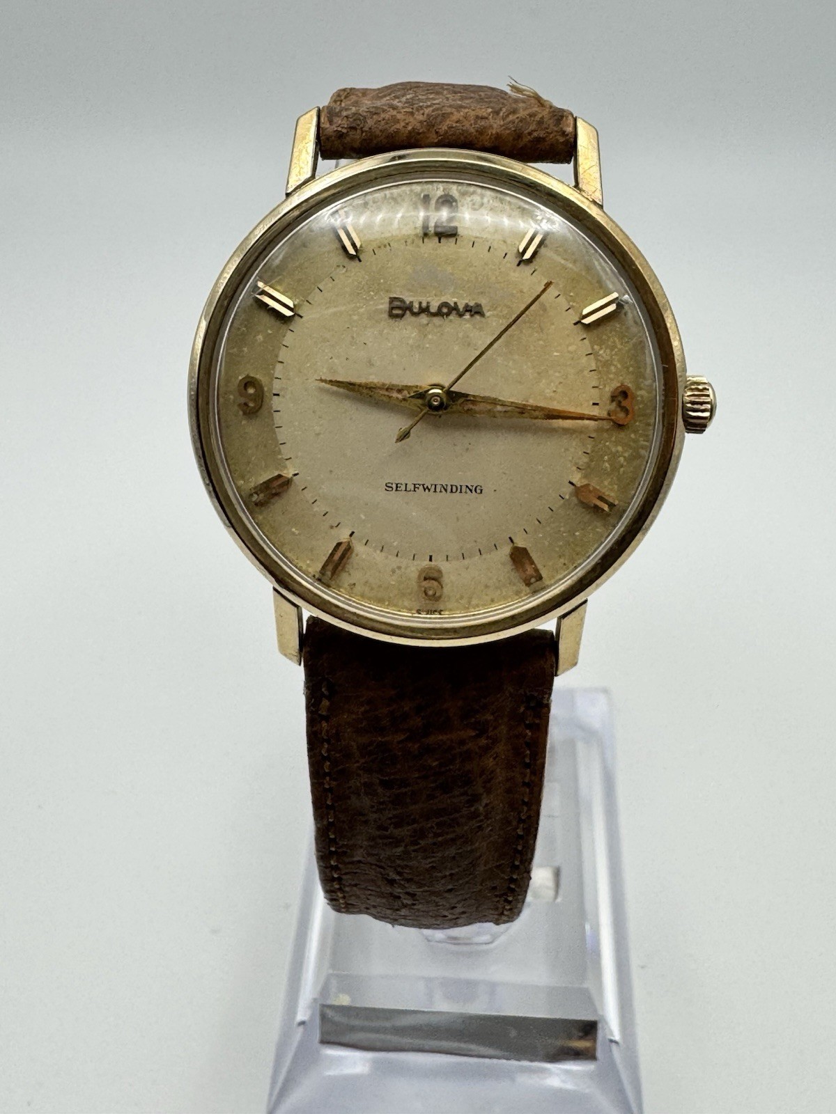 Vintage 1952 Bulova 17 Jewel Swiss Self Wind 11AFAC 10k GF Watch