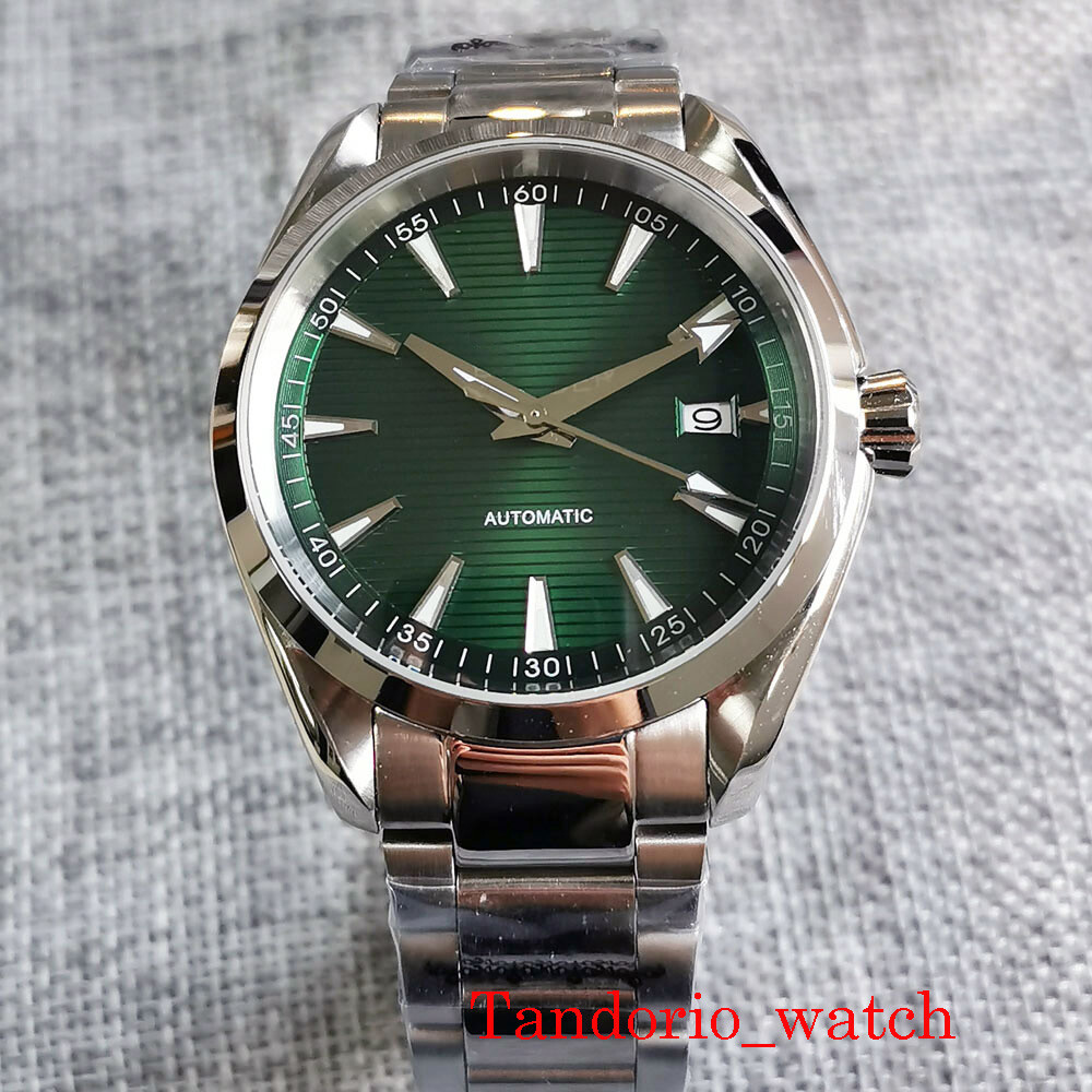 40mm Automatic Japan NH35A Movement Mens Watch Green Dial Date Screw Down Crown