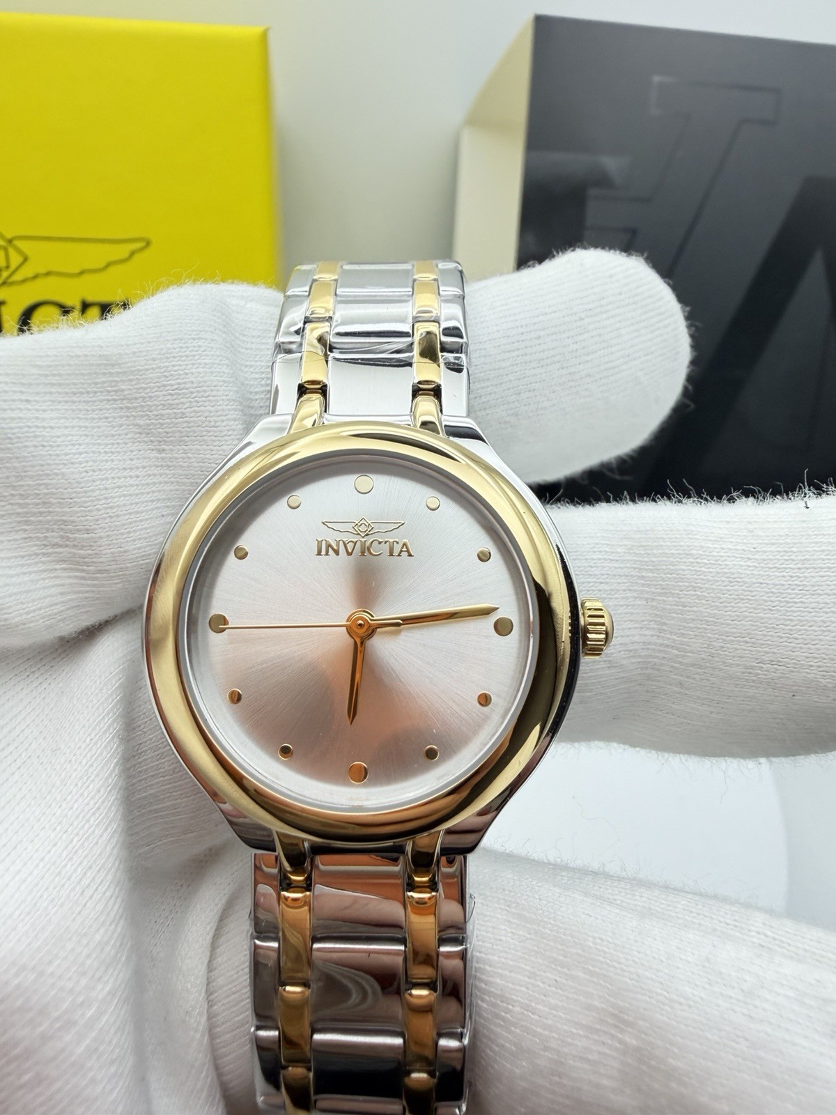 50609- Invicta Wildflower Veylise Women’s Two-Tone gold/steel bracelet. 32mm