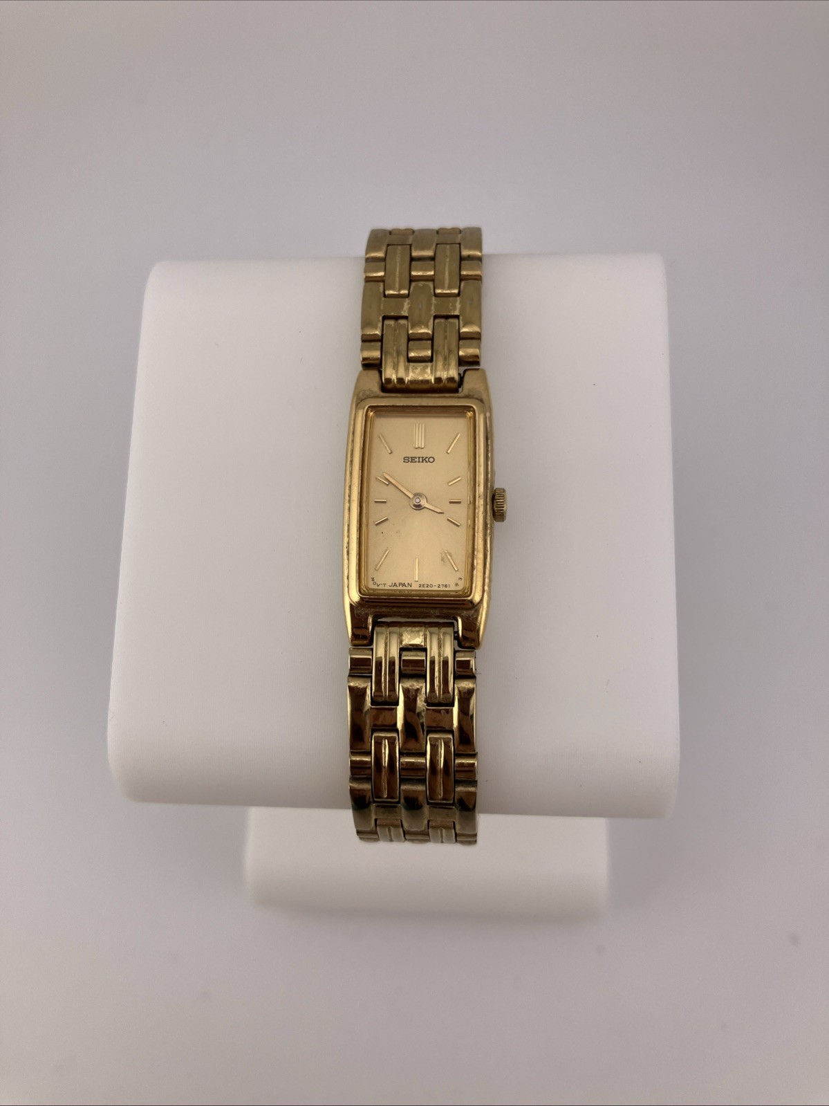 Vtg Seiko Ladies 13mm Watch Gold Tone Gold Tank Dial 5.75″ 2e20-7021 – RUNS
