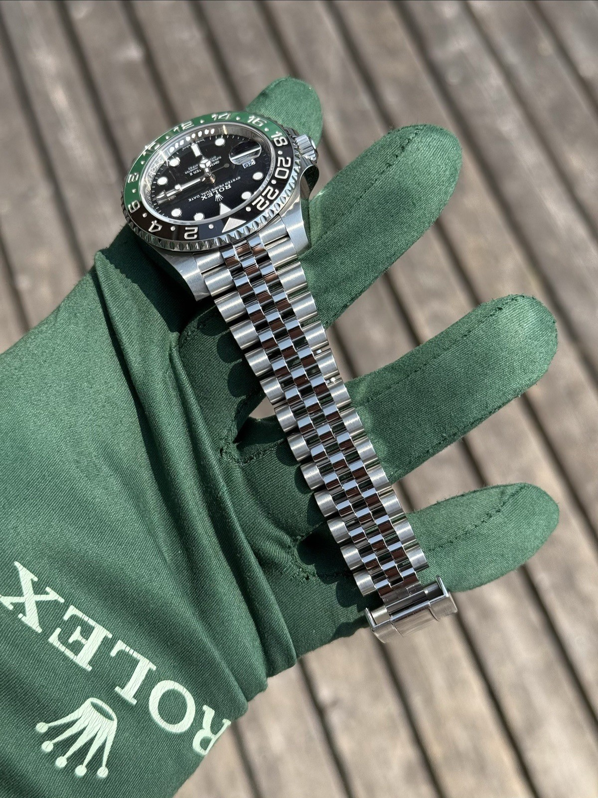 2024 Rolex GMT-Master II 40mm LHD Green/Black “Sprite” Steel Jubilee 126720VTNR