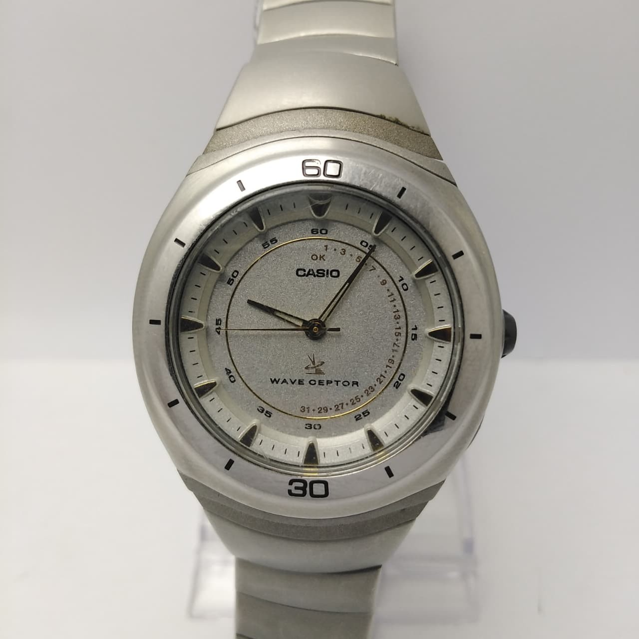 Casio Wave Ceptor WVQ-102H Radio Controlled Quartz 2383 Vintage Men’s Watch