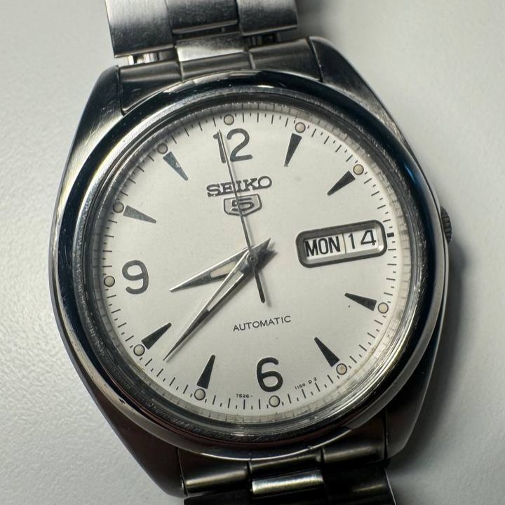 Vintage Seiko 5 7S26-0060 White Dial Automatic 37mm Watch Japan