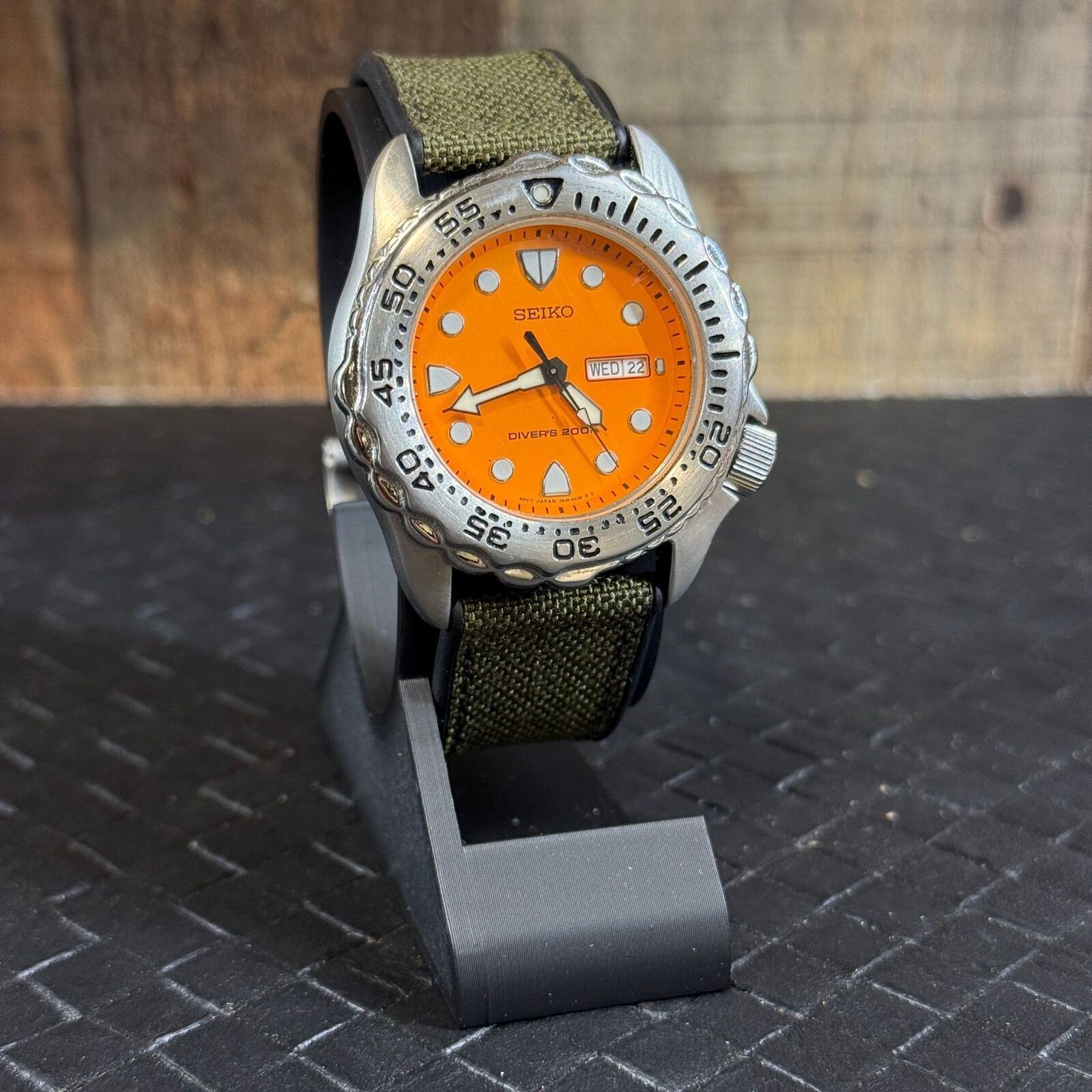 Seiko 7N36-6A49 Quartz Diver – 42mm