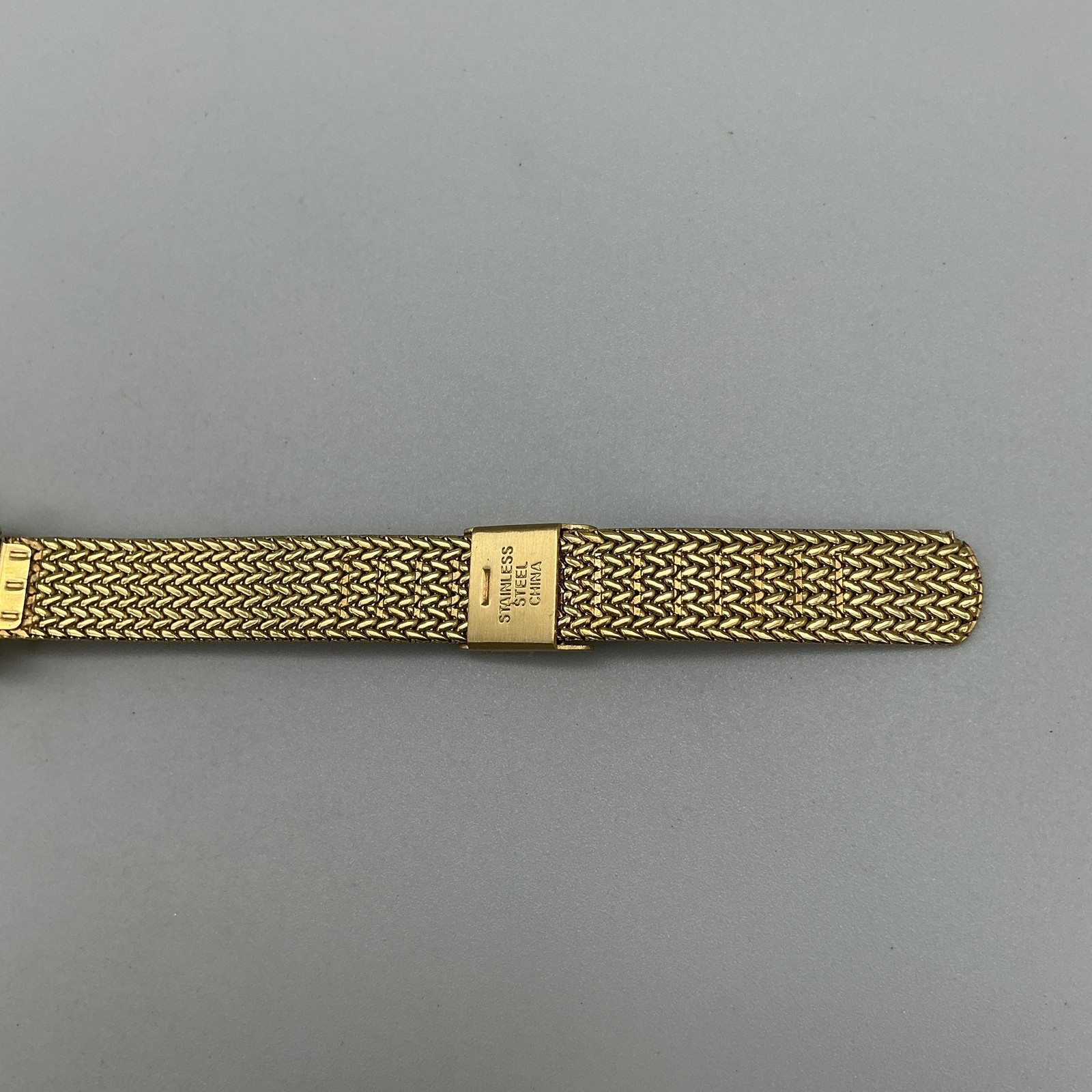 Elgin Womens Watch 35mm Champagne Dial Gold Crystals Mesh Band New Battery